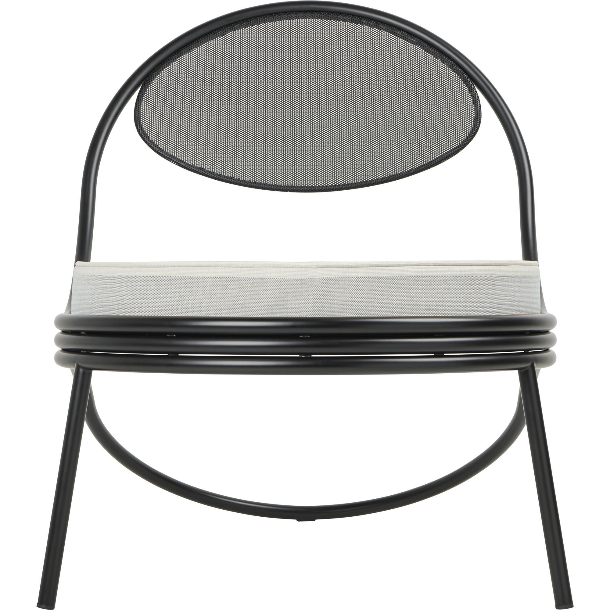 GUBI Copacabana Outdoor Chair Matt Black/ Leslie Stripe 020