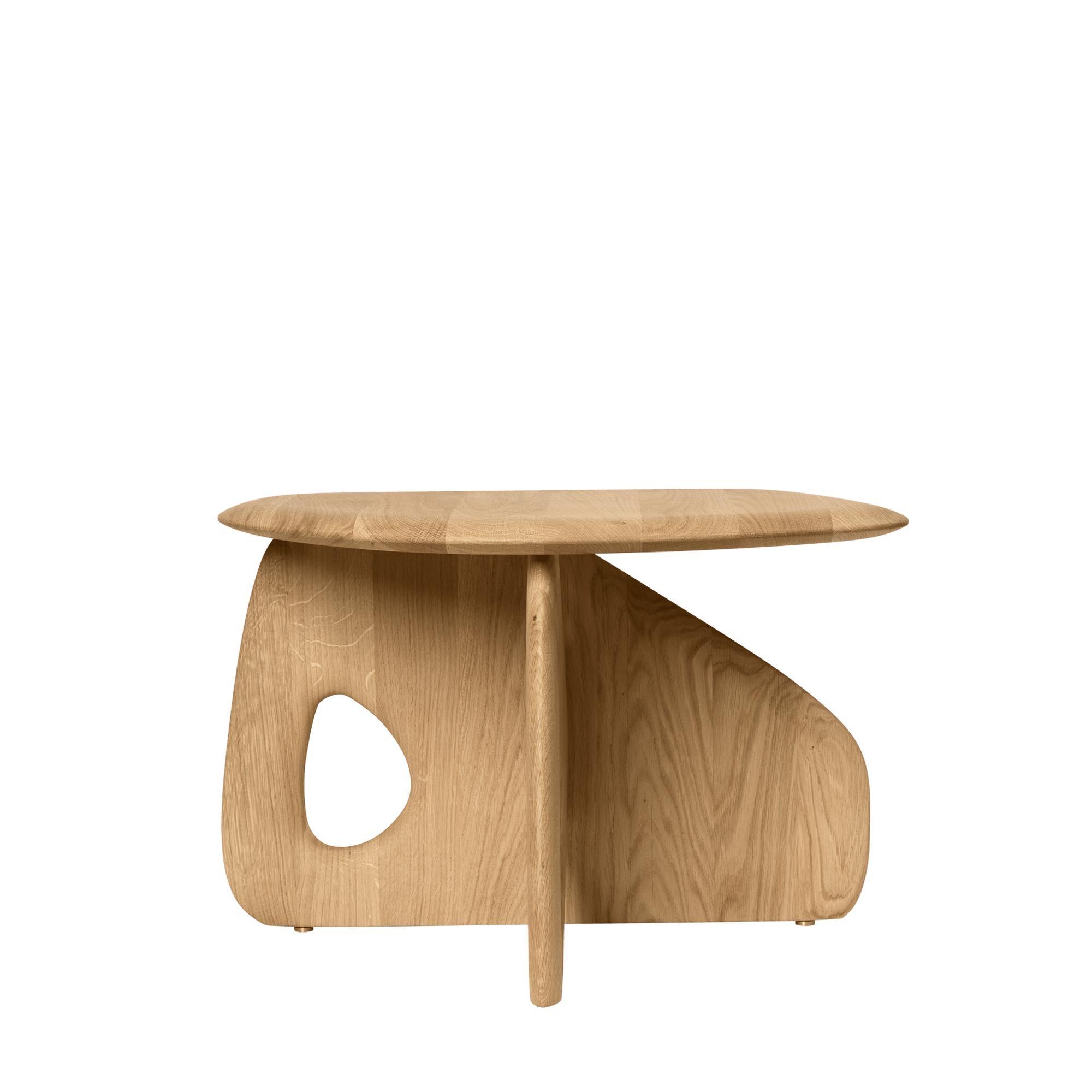 Mesa de centro Oar 50 de Ferm Living en roble natural