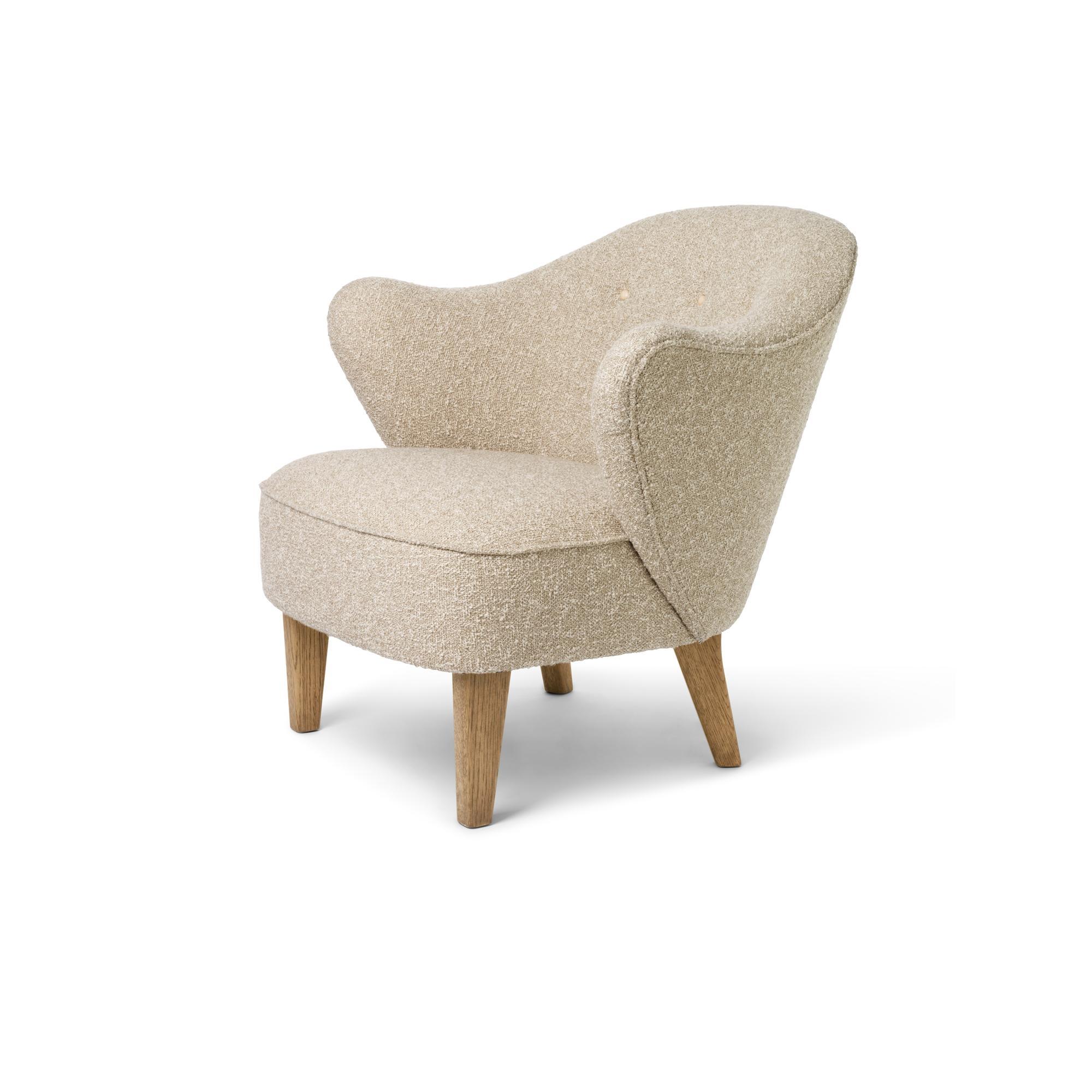 Audo Ingeborg Armchair Natural Oak/Vegetable Buttons/0001 Beige