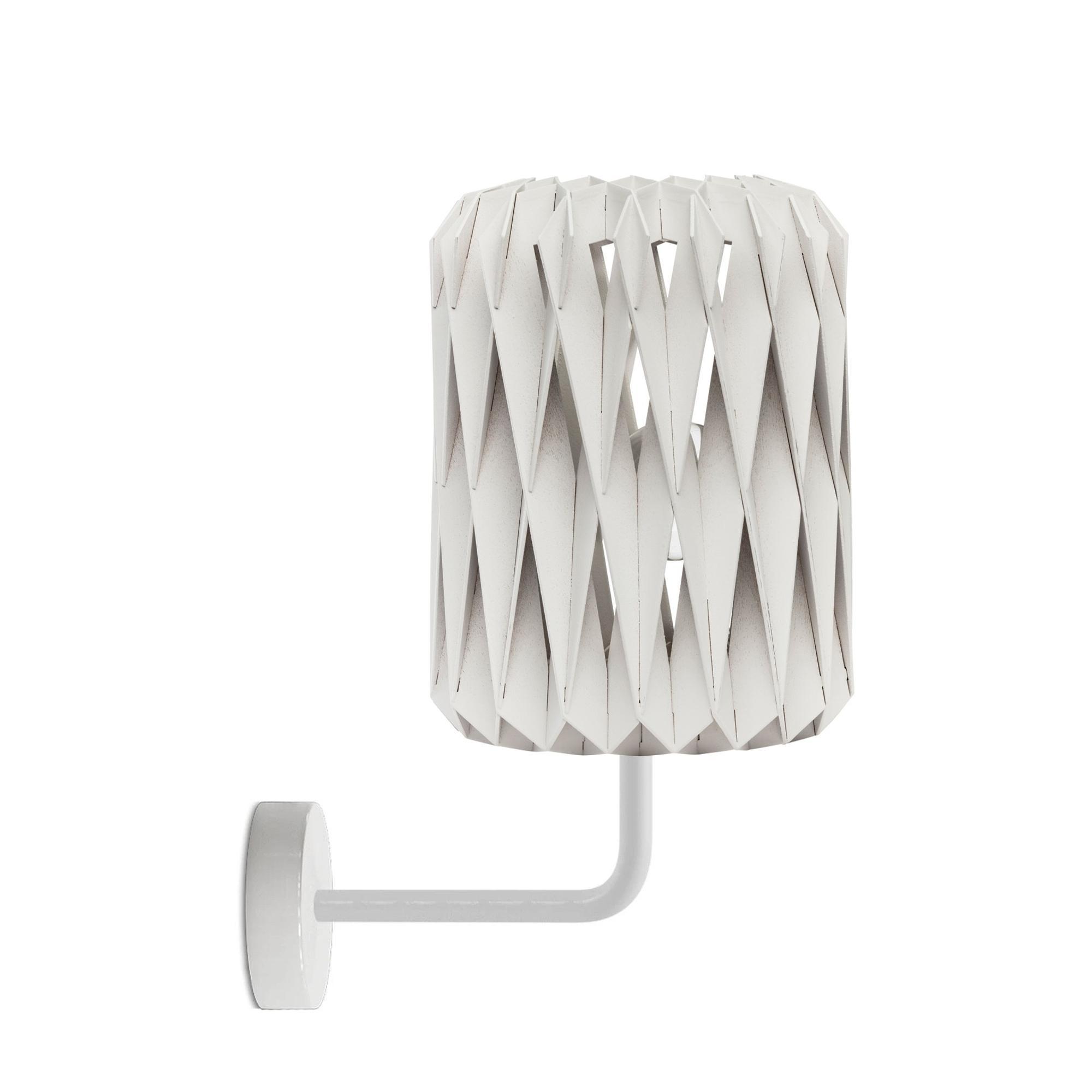Pilke Signature 18 Wall Lamp With Arm White