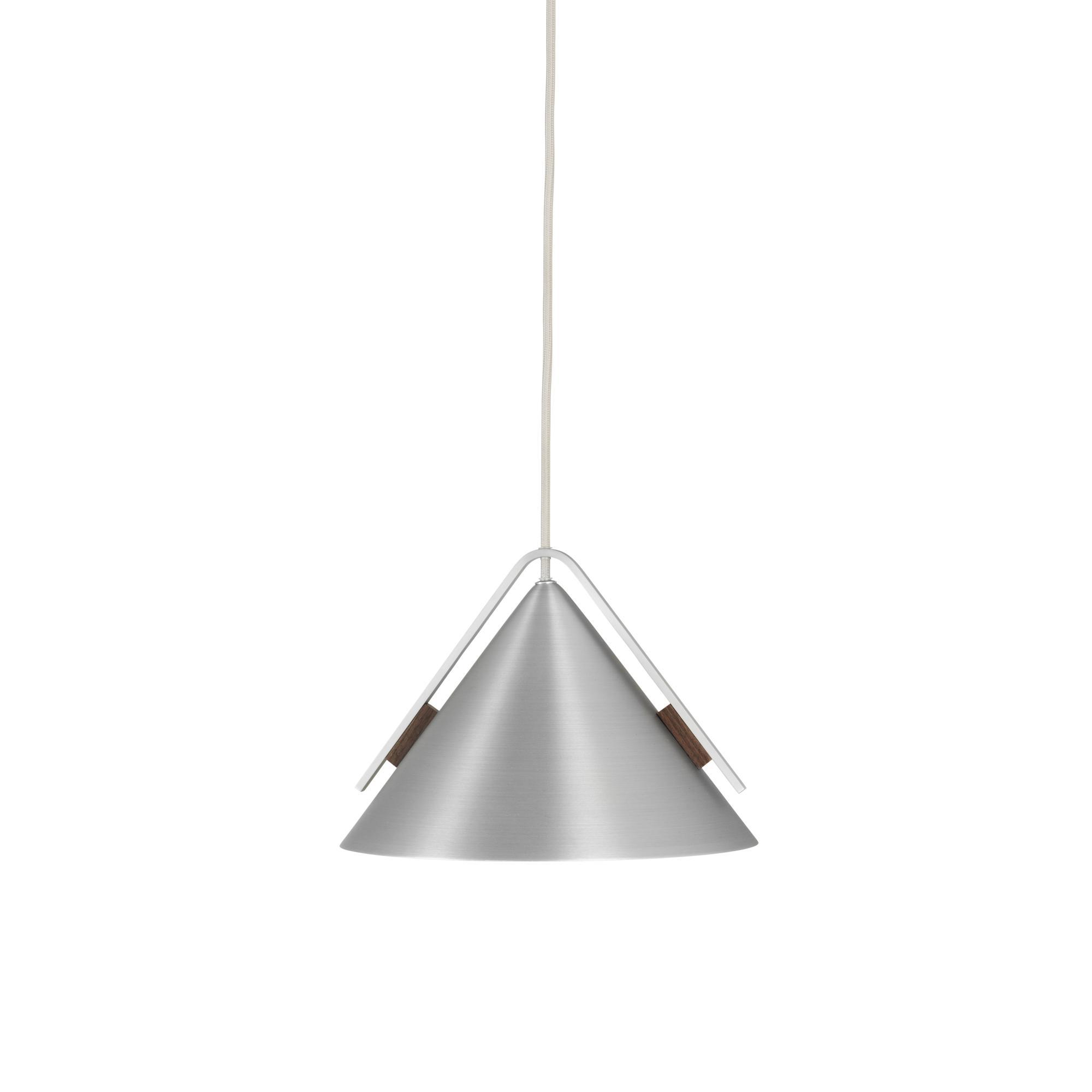 Kristina Dam Studio Cone Lampadario Piccolo Alluminio Spazzolato e Noce