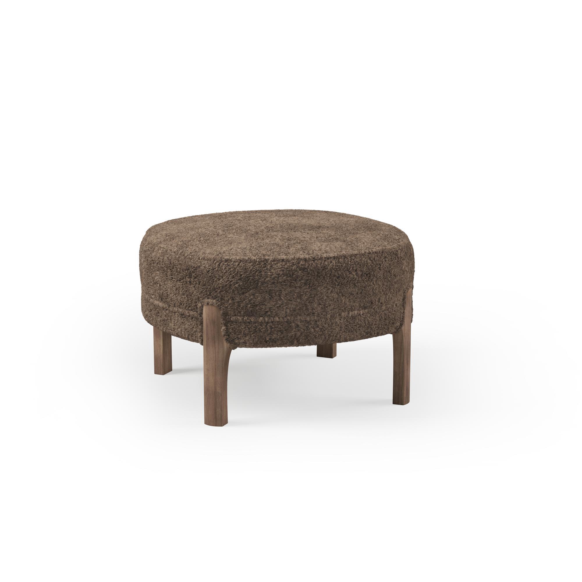 Warm Nordic Cocktail Pouf Sheepskin Drake/Smoked Oak
