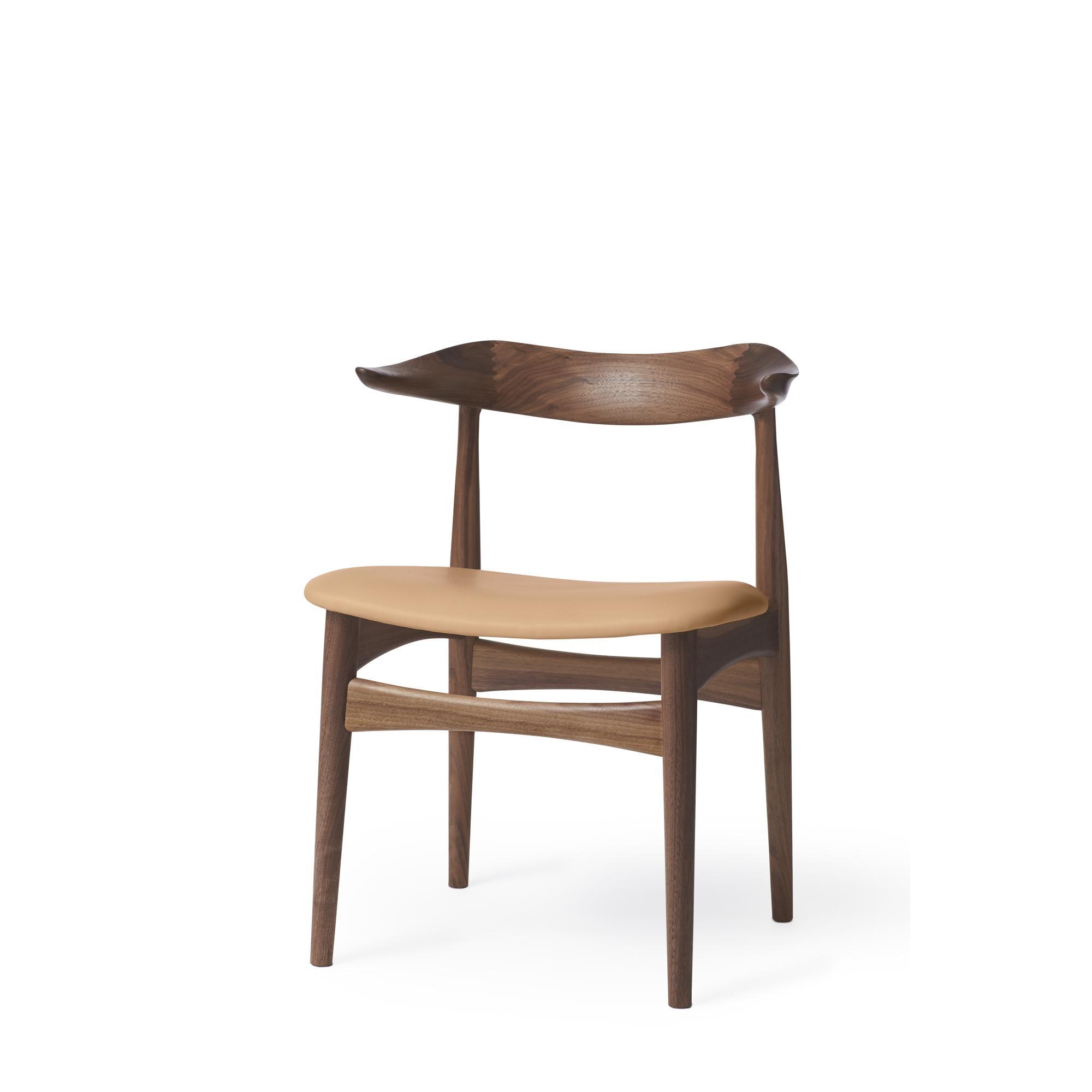 Warm Nordic Cow Horn Dining Chair Walnut/ Soavé