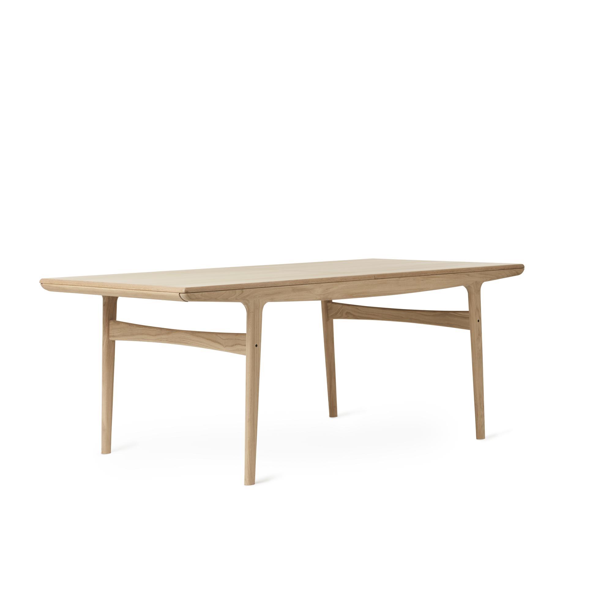 Warm Nordic Evermore Table L190 Walnut