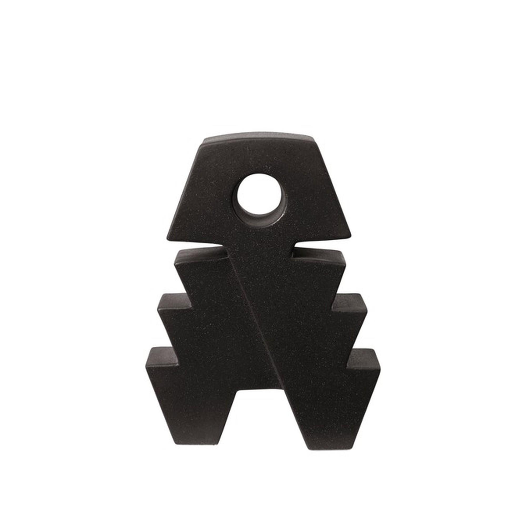 Kristina Dam Studio Attitude -veistos, musta