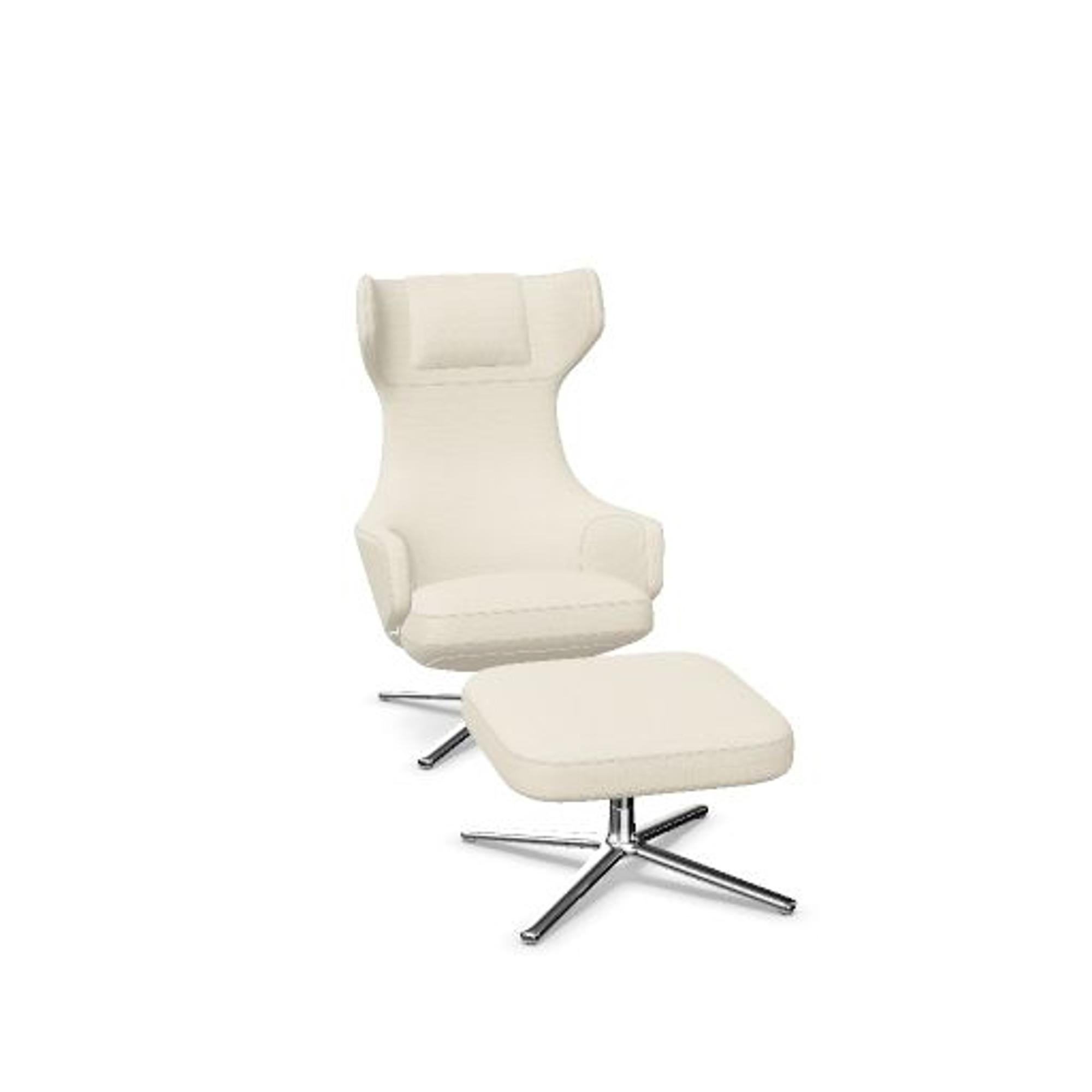 Vitra Grand Repos Sessel mit Hocker, Dumet Elfenbeinmeliert/ Chrom