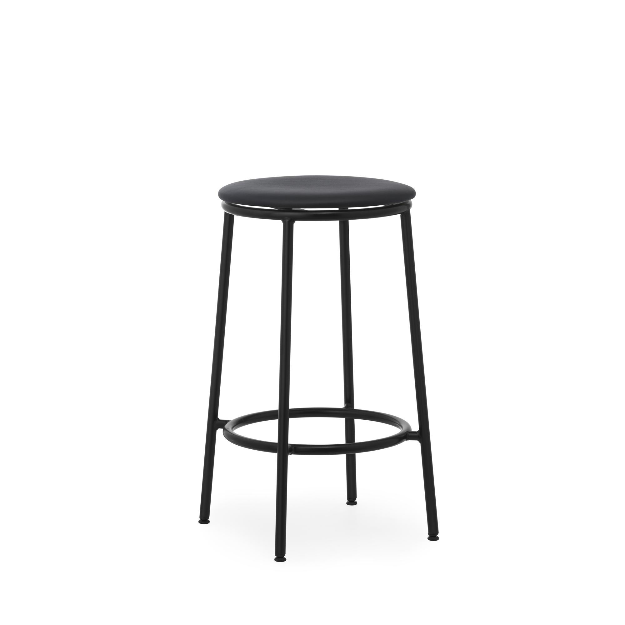 Normann Copenhagen Circa Barstool H65 Nahkaverhoiltu musta/musta nahka 41599