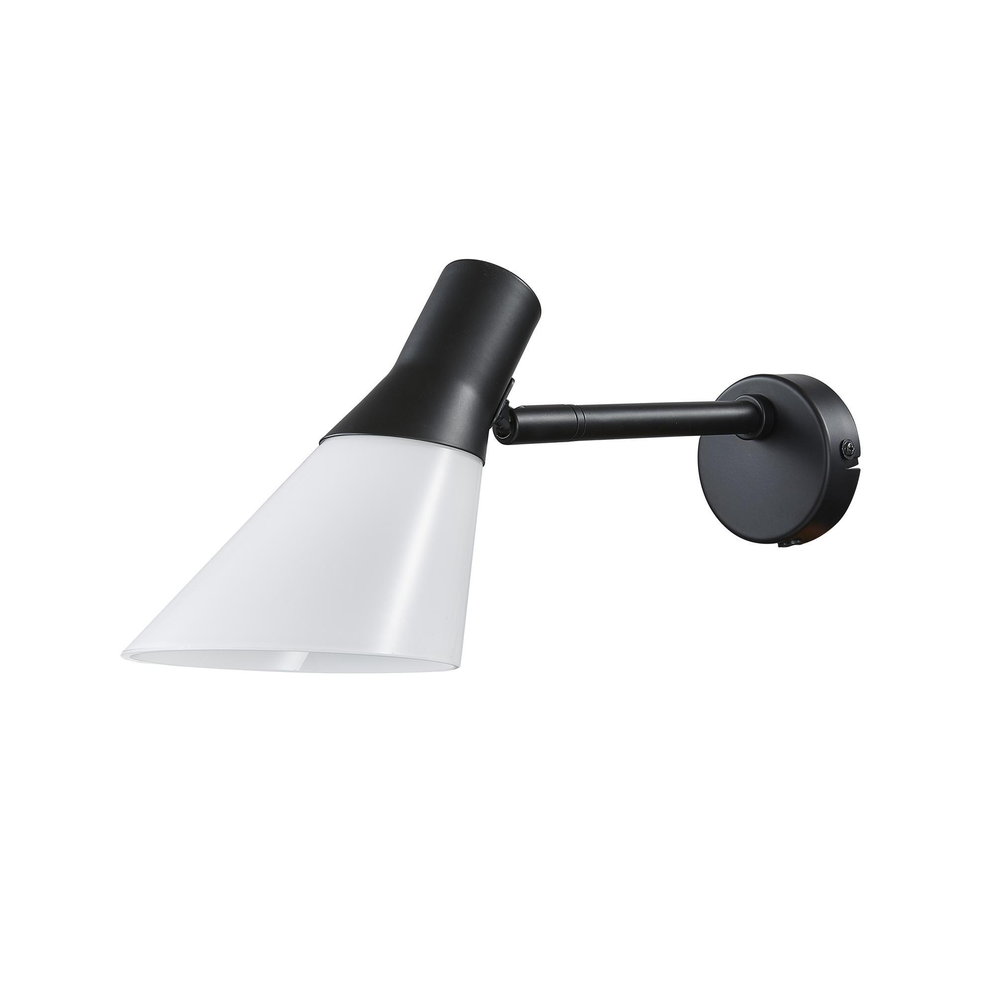 Dyberg Larsen Gent Wandlampe Opal