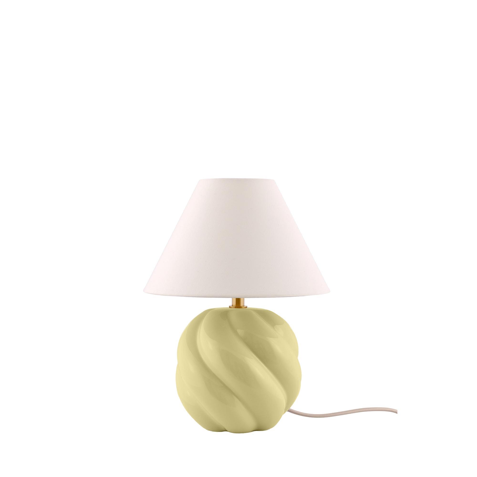 Globen Lighting Dahlia 24 -pöytävalaisin, Voinkeltainen