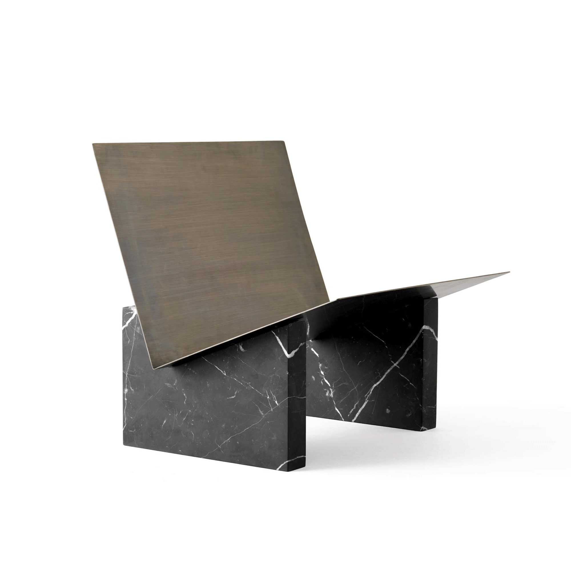 Audo Monuments Zeitschriftenhalter Nero Marquina Marmor/Bronziertes Messing