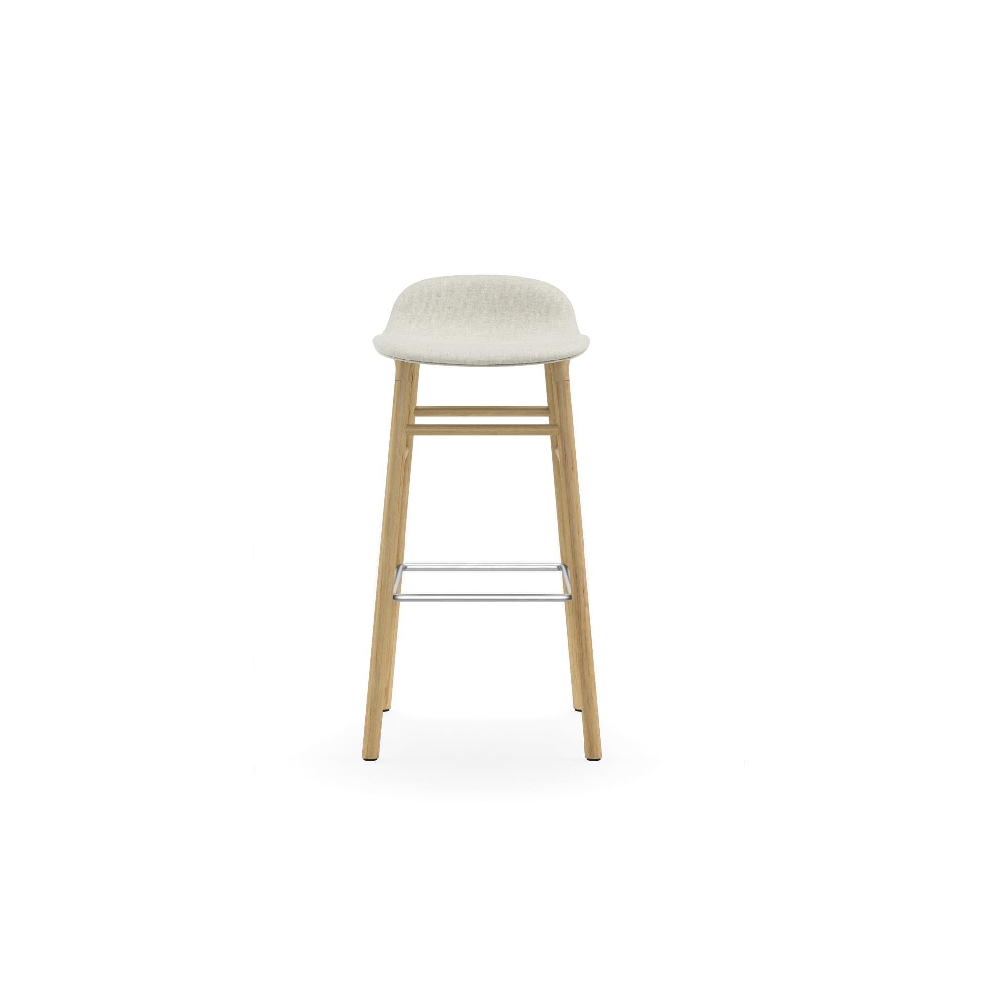 Normann Copenhagen Form Baarijakkara 75 cm Tammi/Main Line Pellava MLF20