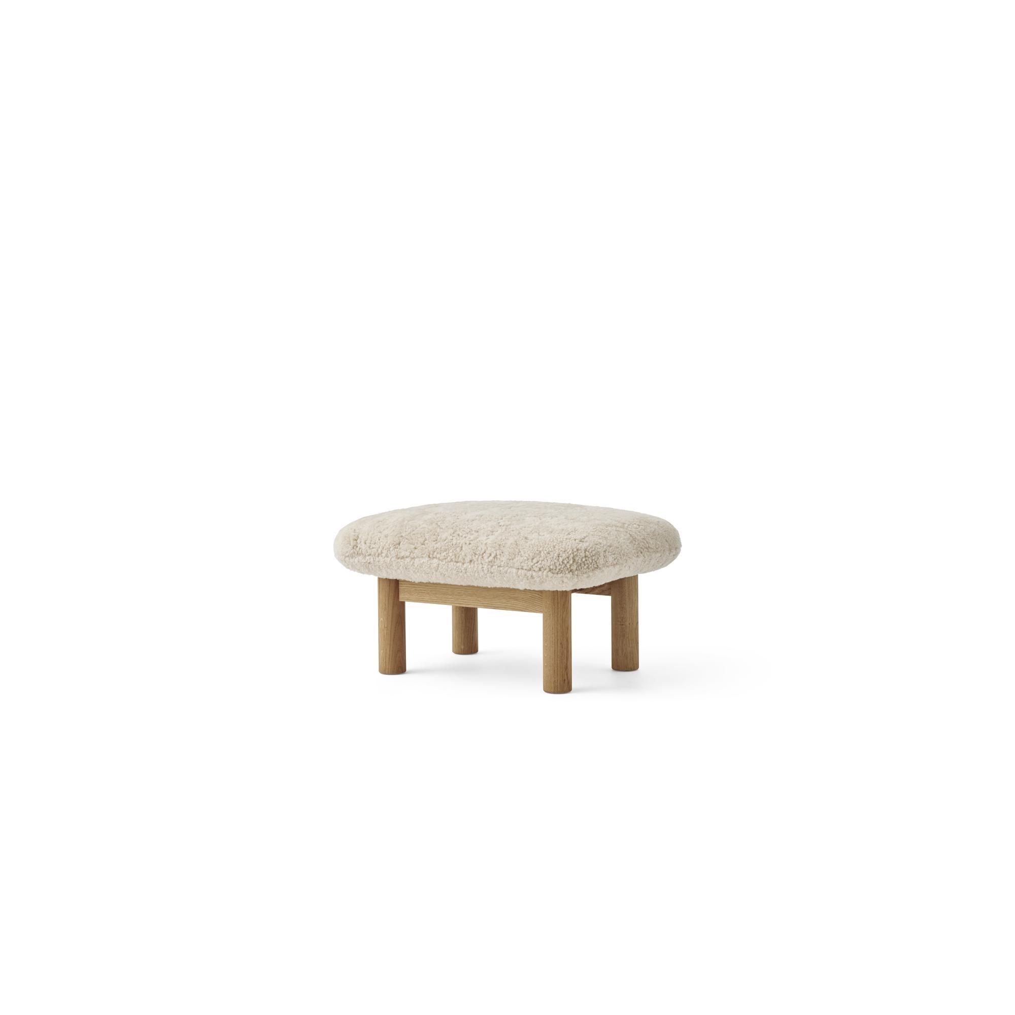 Audo Brasilia Stool Natural Tammi/lammasnahka Kihara