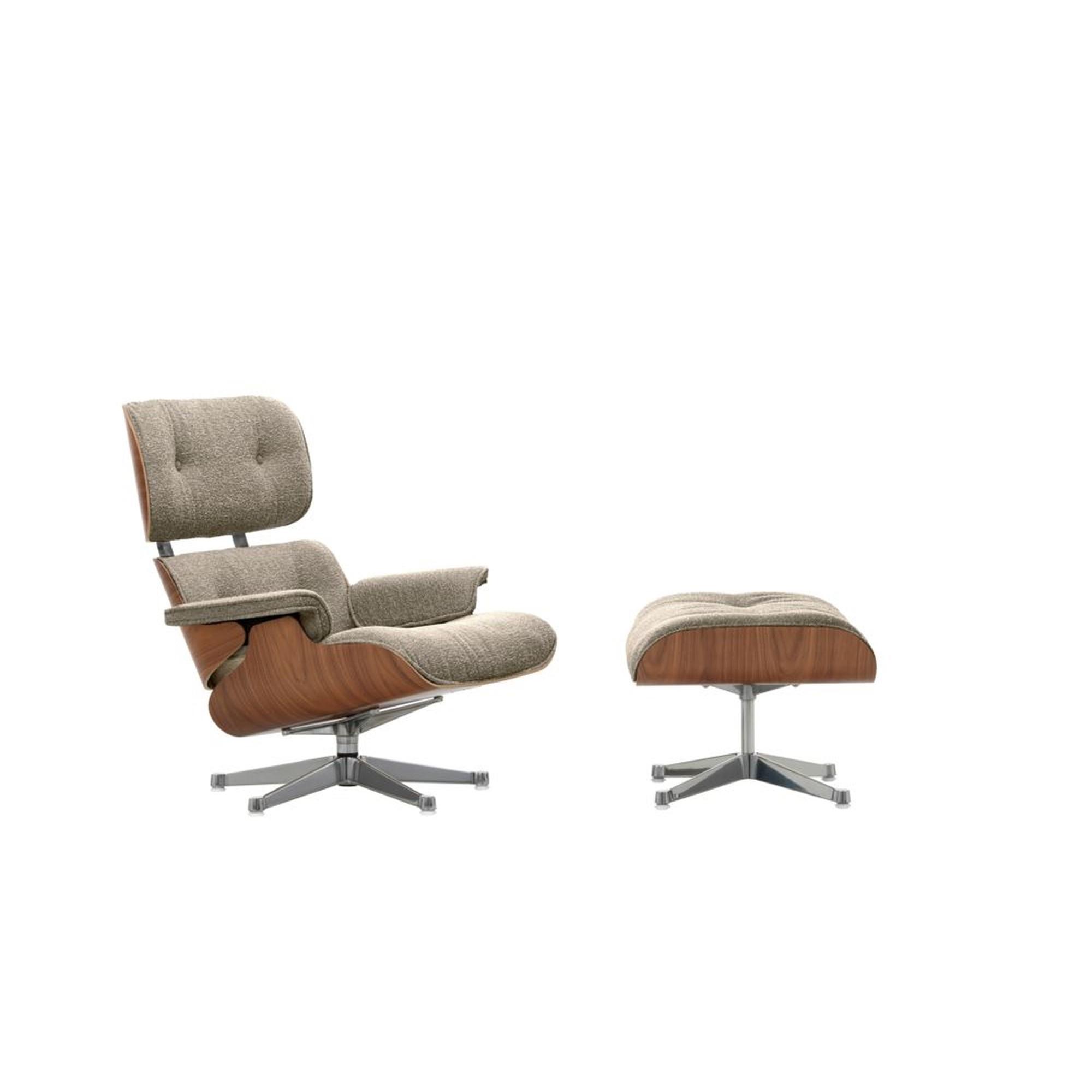 Vitra Eames fauteuil met voetenbank, naturel Walnoot/05 crème/donkerbruin/ Aluminium