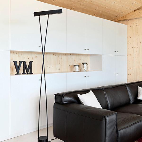 Estiluz Leo Floor lamp Black