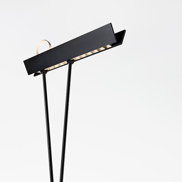 Estiluz Leo Floor lamp Black