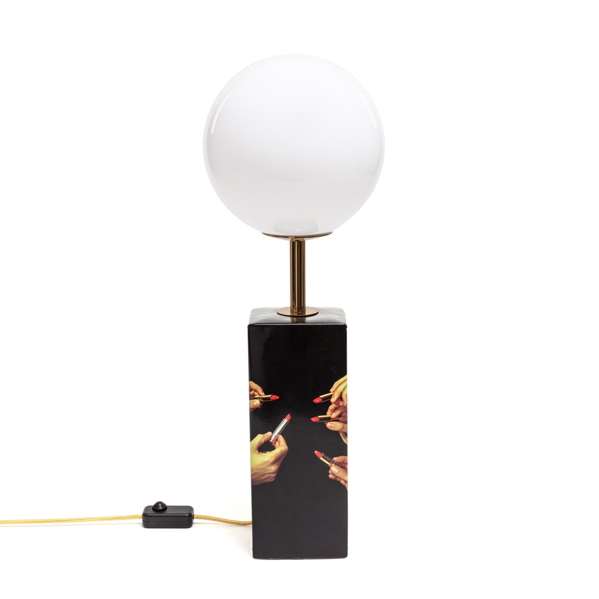 Seletti Toiletpaper Home Black Lipsticks Bordlampe Hvid Multifarvet