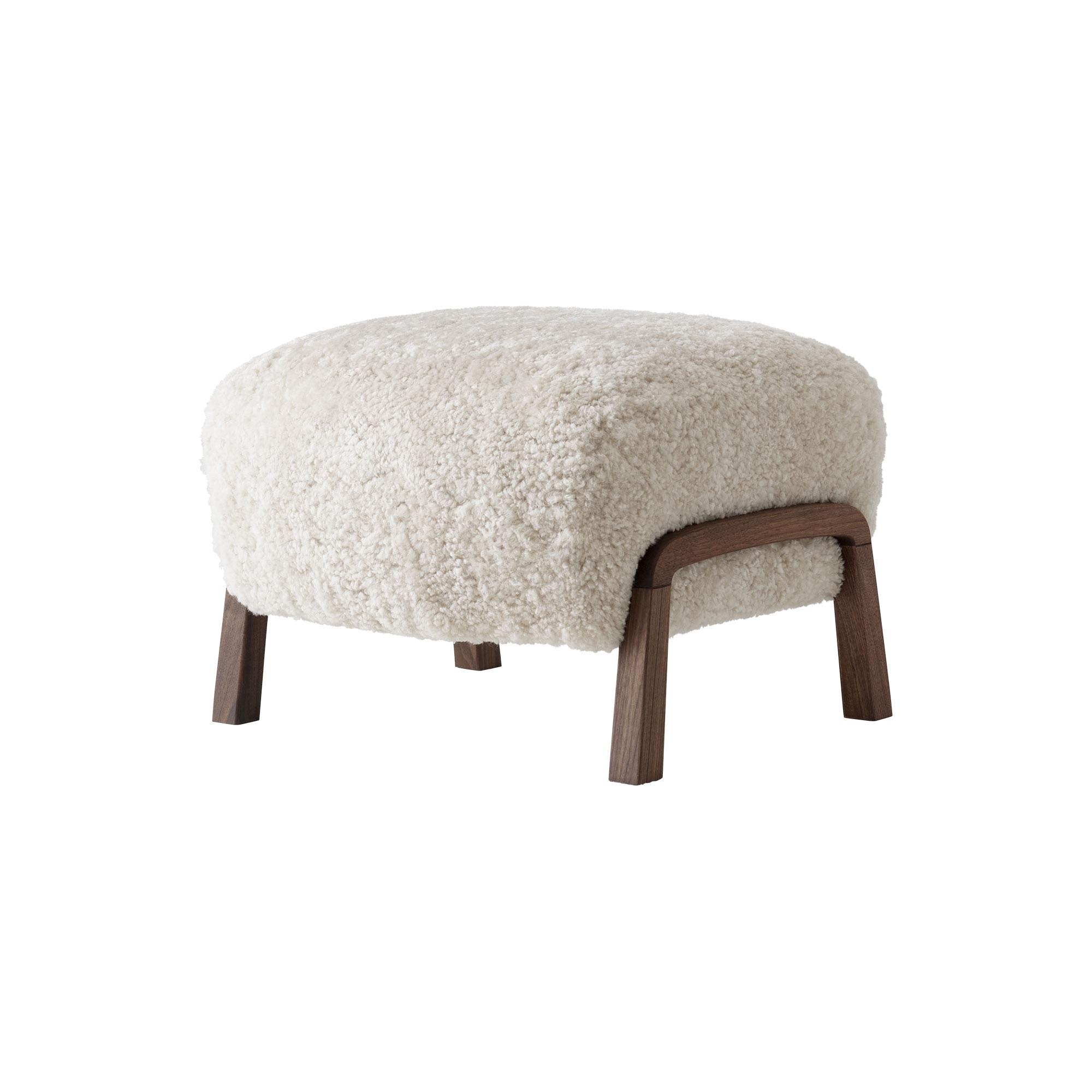 &Tradition Wulff ATD3 Pouf Lampaannahka Moonlight/Walnut