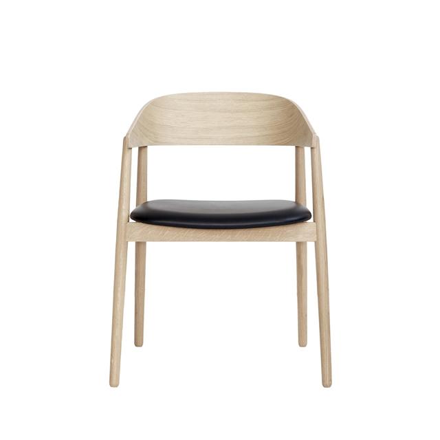 Billede af Andersen Furniture AC2 Spisebordsstol m. Armlænl Egetræ/Sort Læder