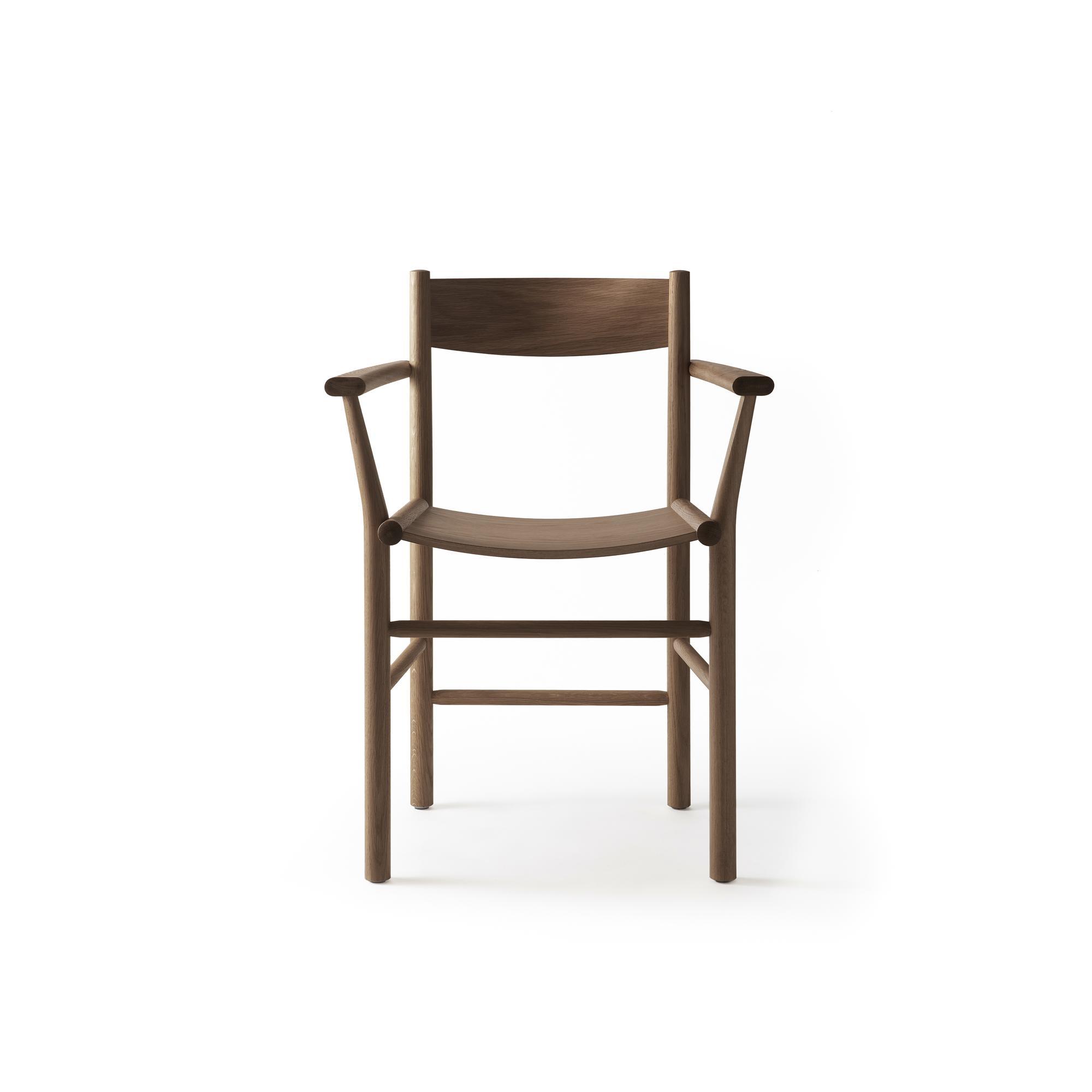 Nikari Akademia Dining Chair With Armrest Lacquered Ash