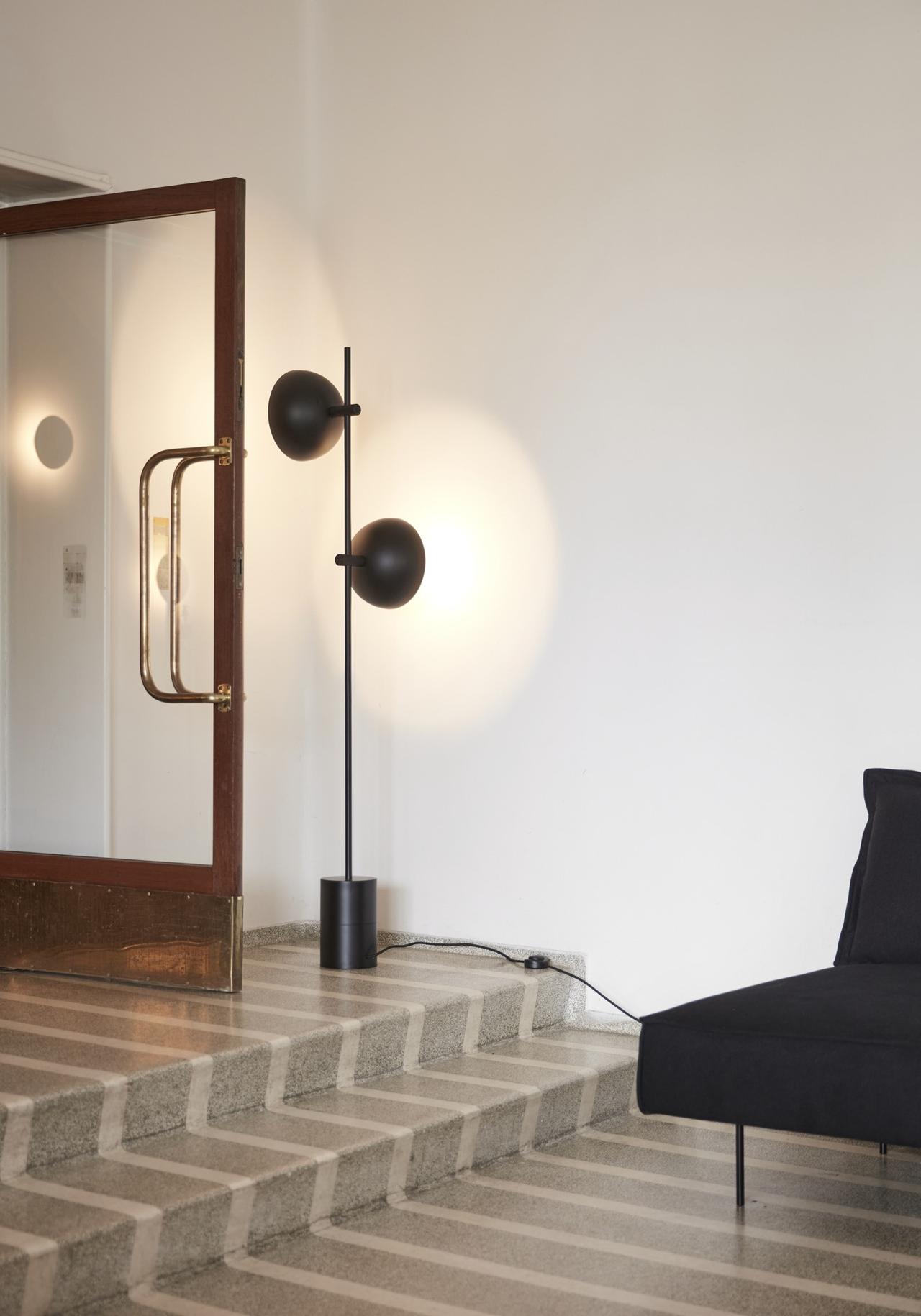 Handvärk Studio Floor Lamp Black | AndLight