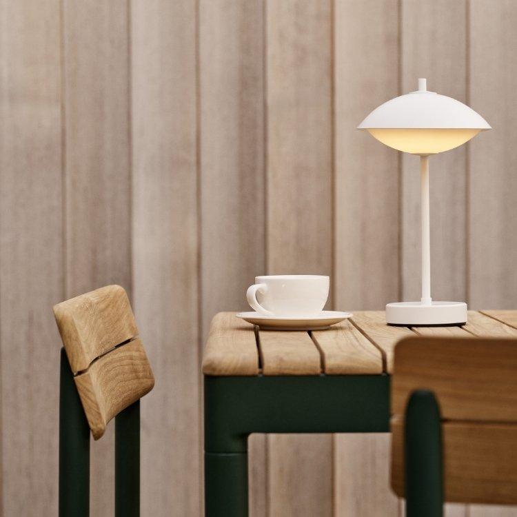 Clam Portable Lamp