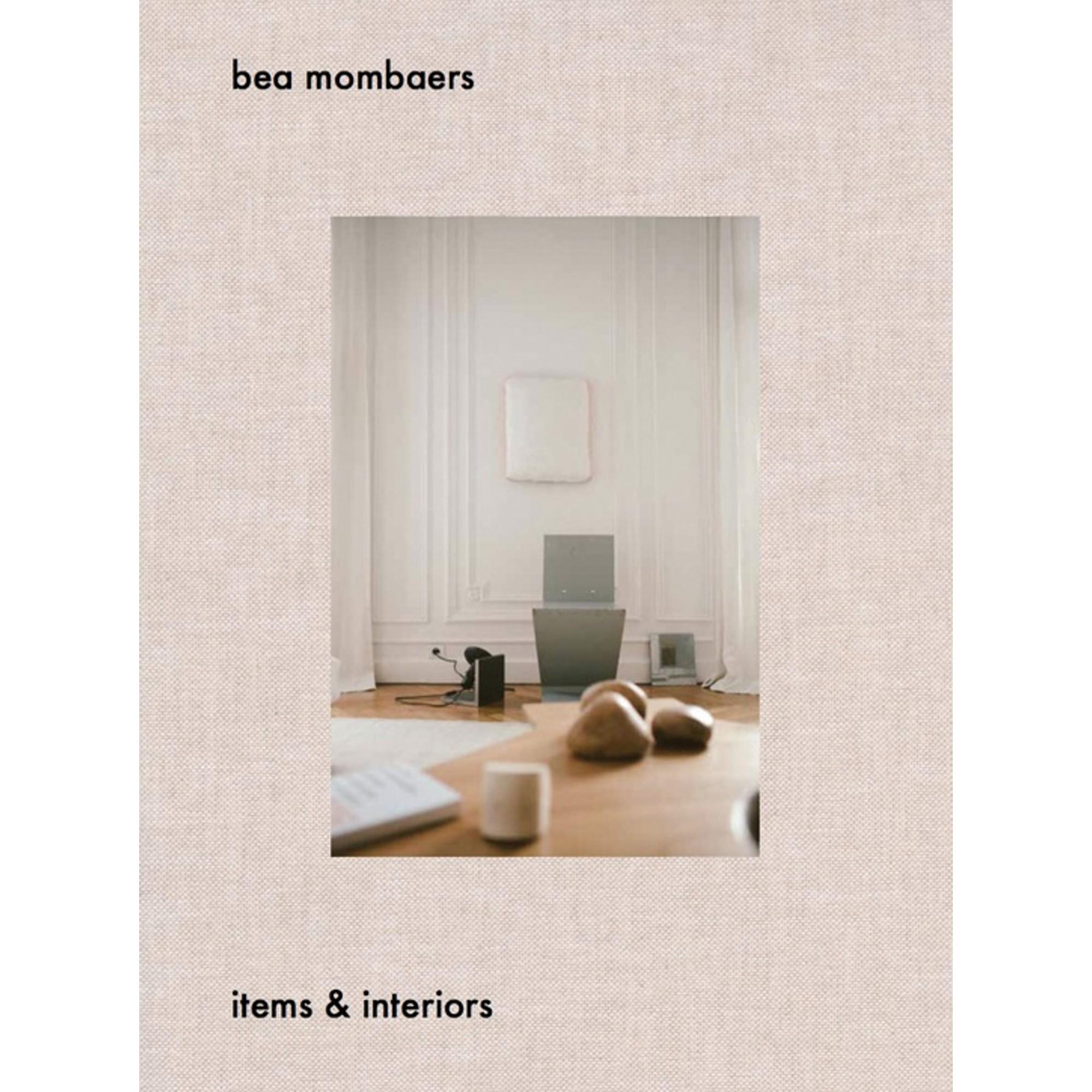 Nuevas Revistas Artículos E Interiores de Bea Mombaer