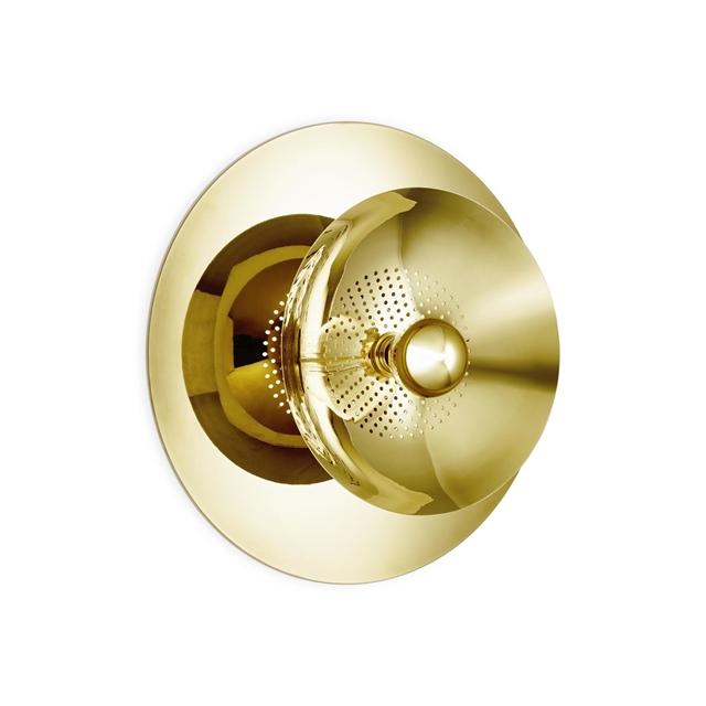 Design By Us Wanted Vägglampa Med Bakplatta Guld