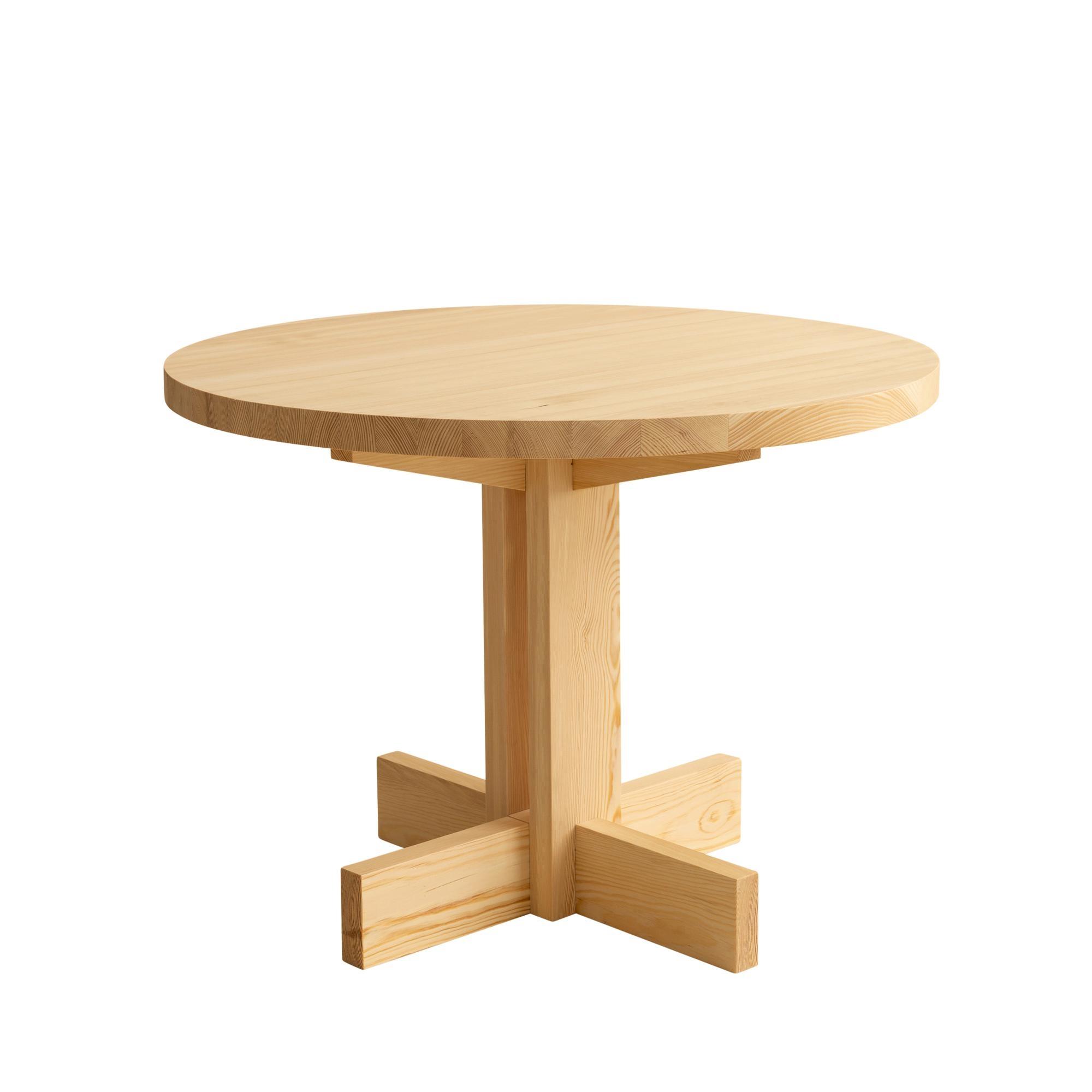 Vaarnii 001 Round Pine Dining Table