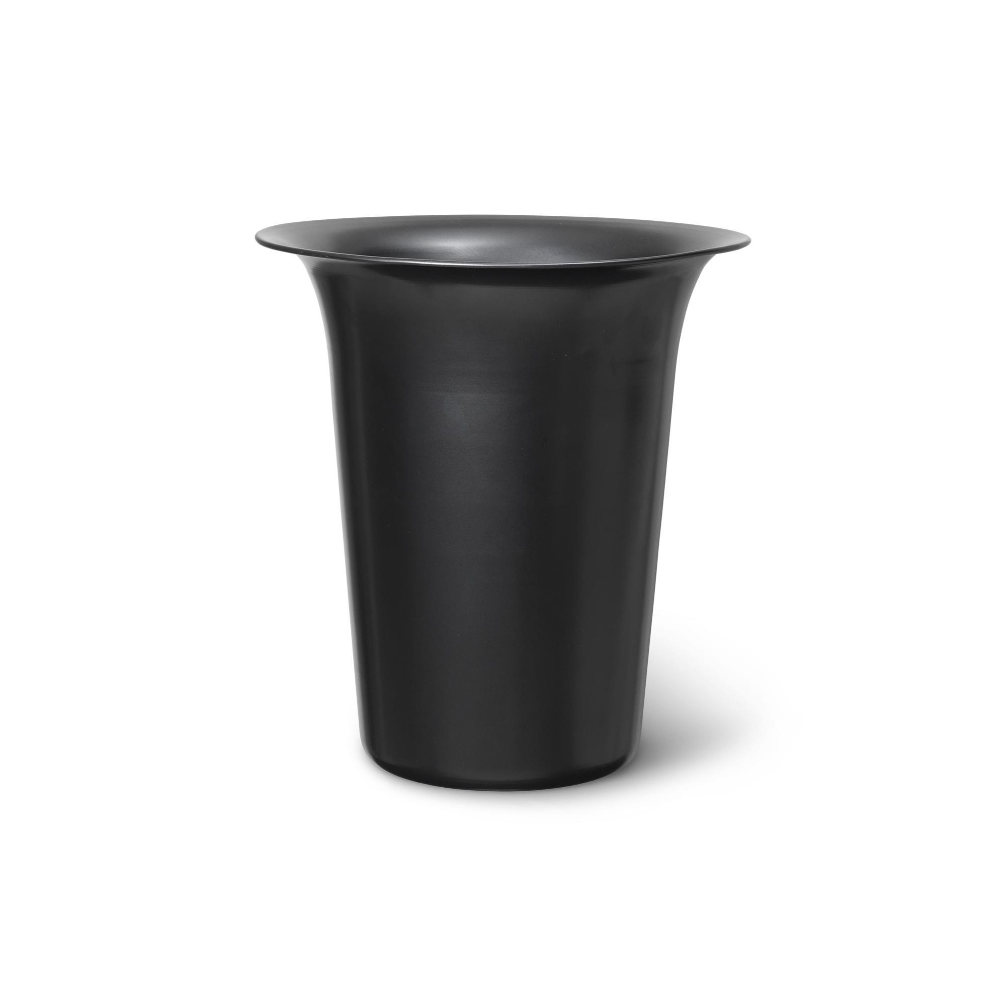 Ferm Living Spun Alu Wastebasket High Mustanvärinen Alumiini