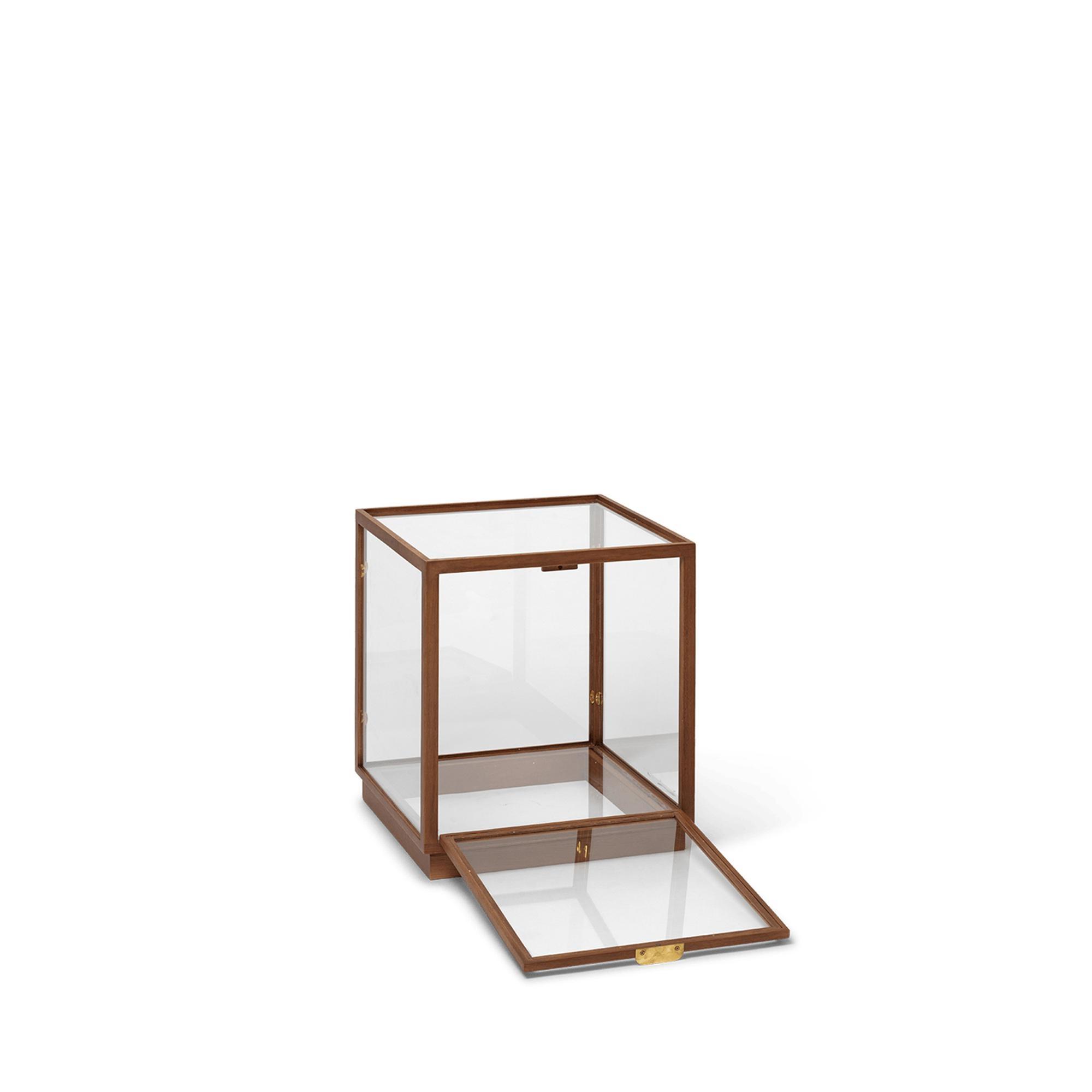 Ferm Living Miru Glasmontre Mørkbejdset Eg