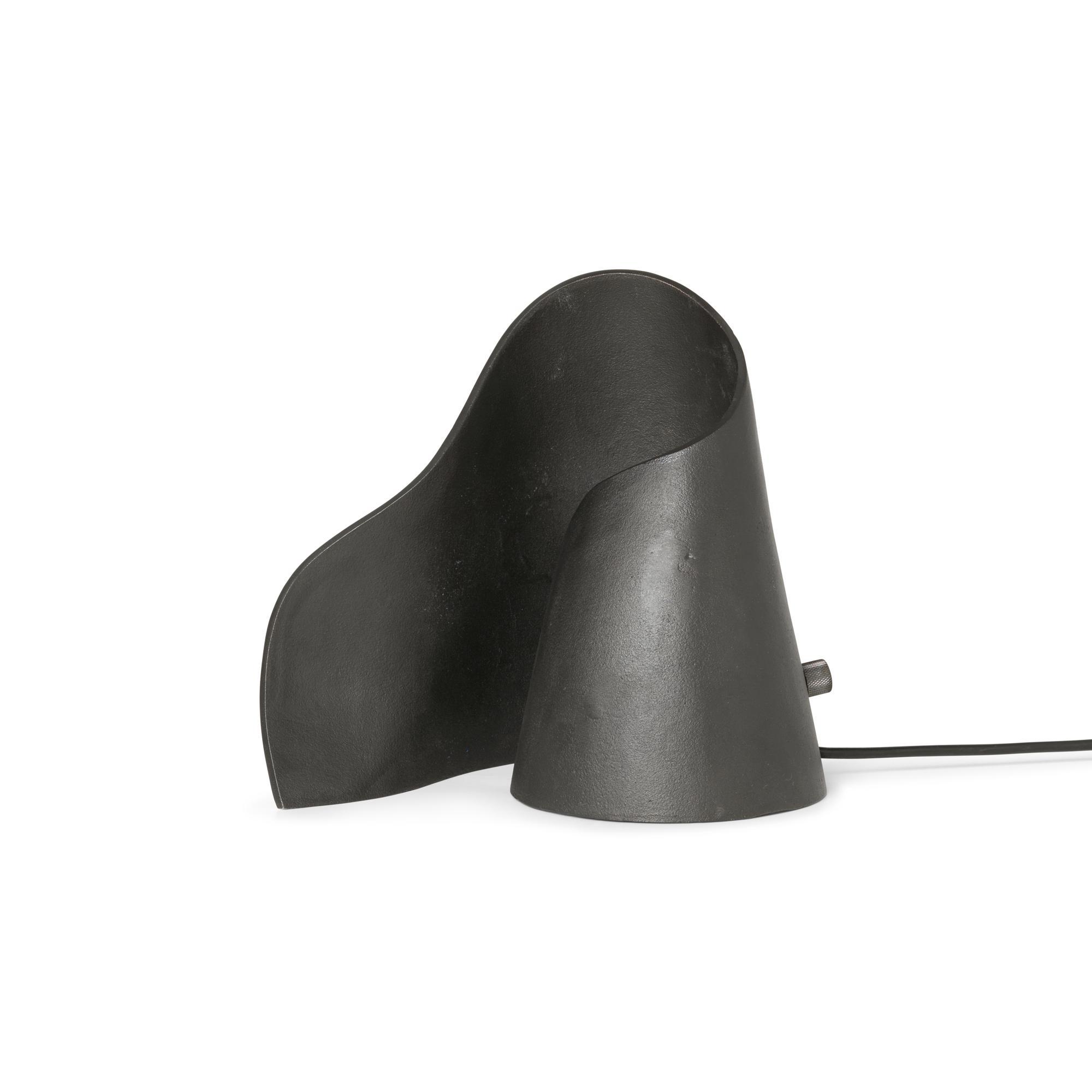 Ferm Living Oyster Lampe à Poser Noir