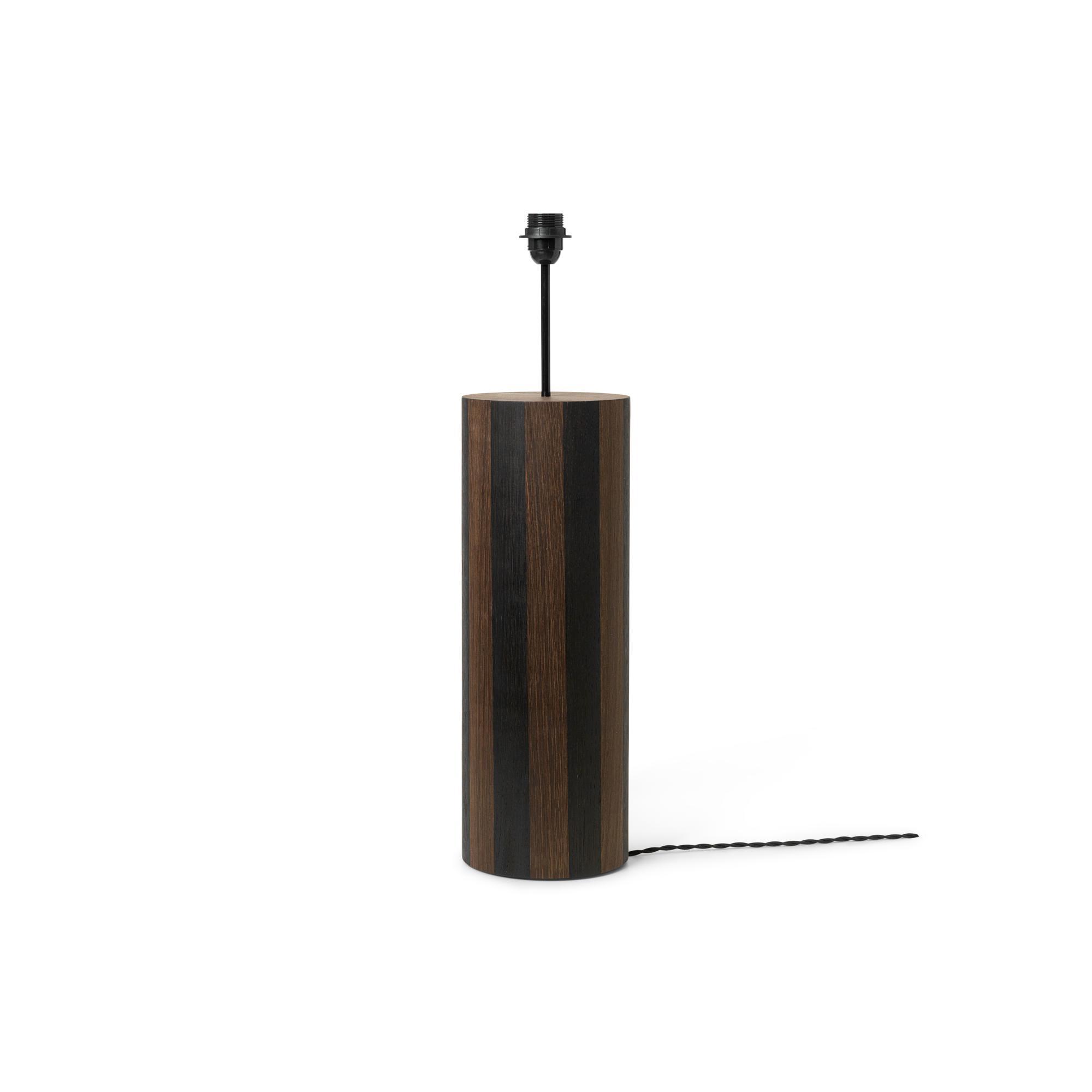 Ferm Living Post Stehlampe Lampensockel Lines