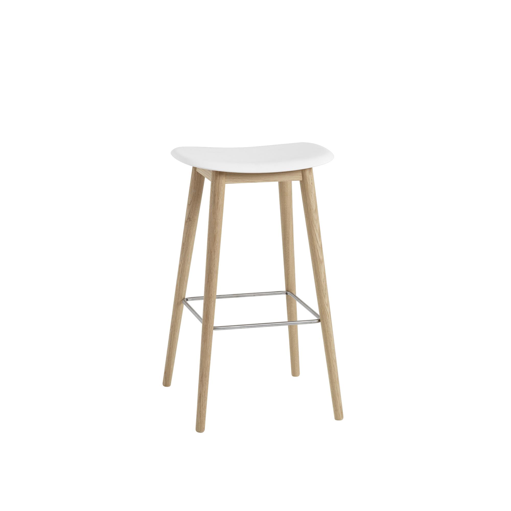 Muuto Fiber Bar Stool w. Wood Base White/ Oak H76 cm