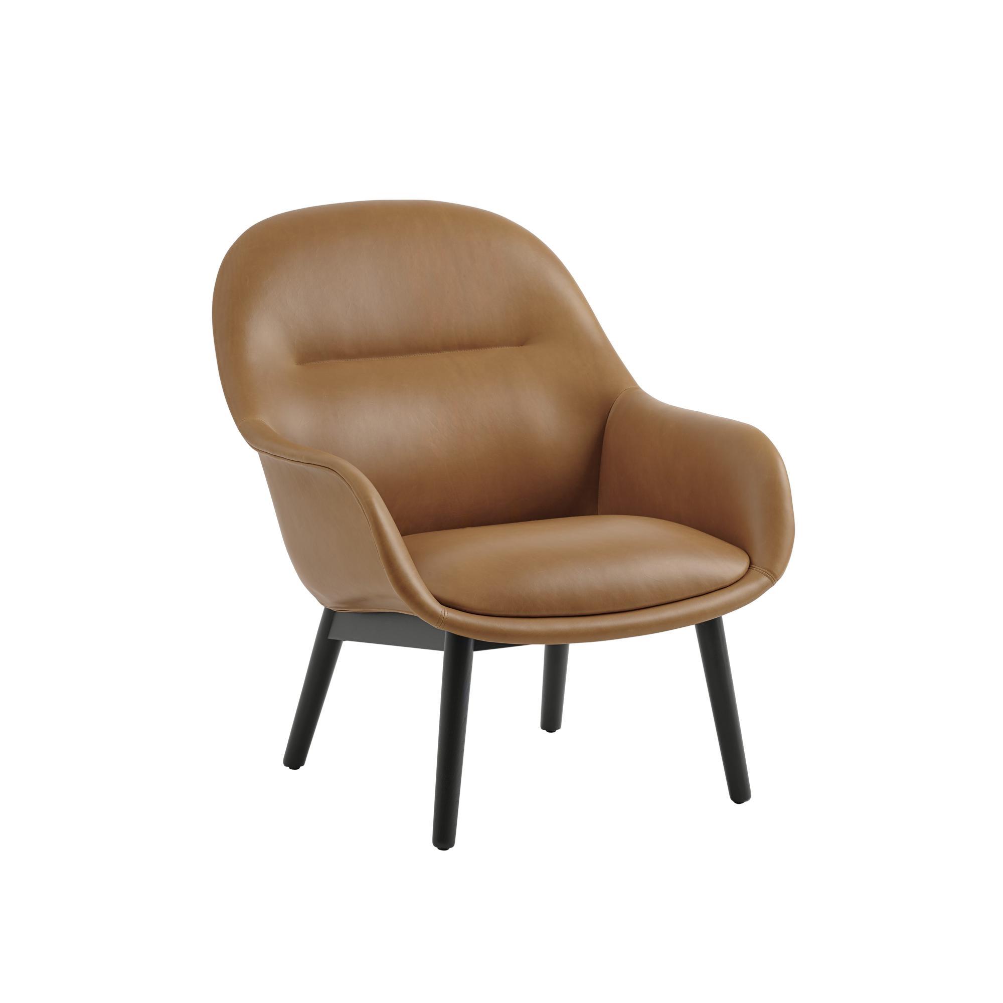 Muuto Fibre Nojatuoli Refine Leather Cognac/Anthracite Black/Oak