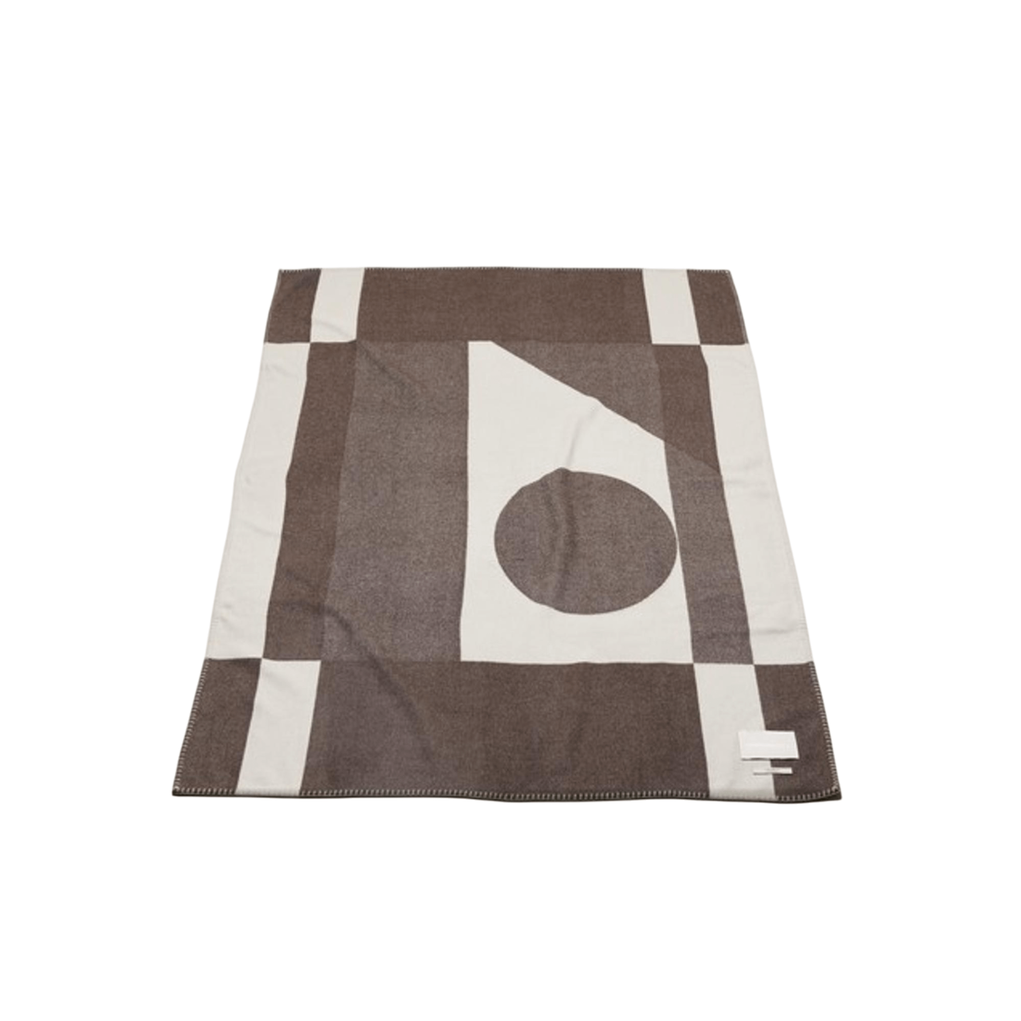 FORMARKIVET Big Logo Rug Vaalean beige/Umber Brown