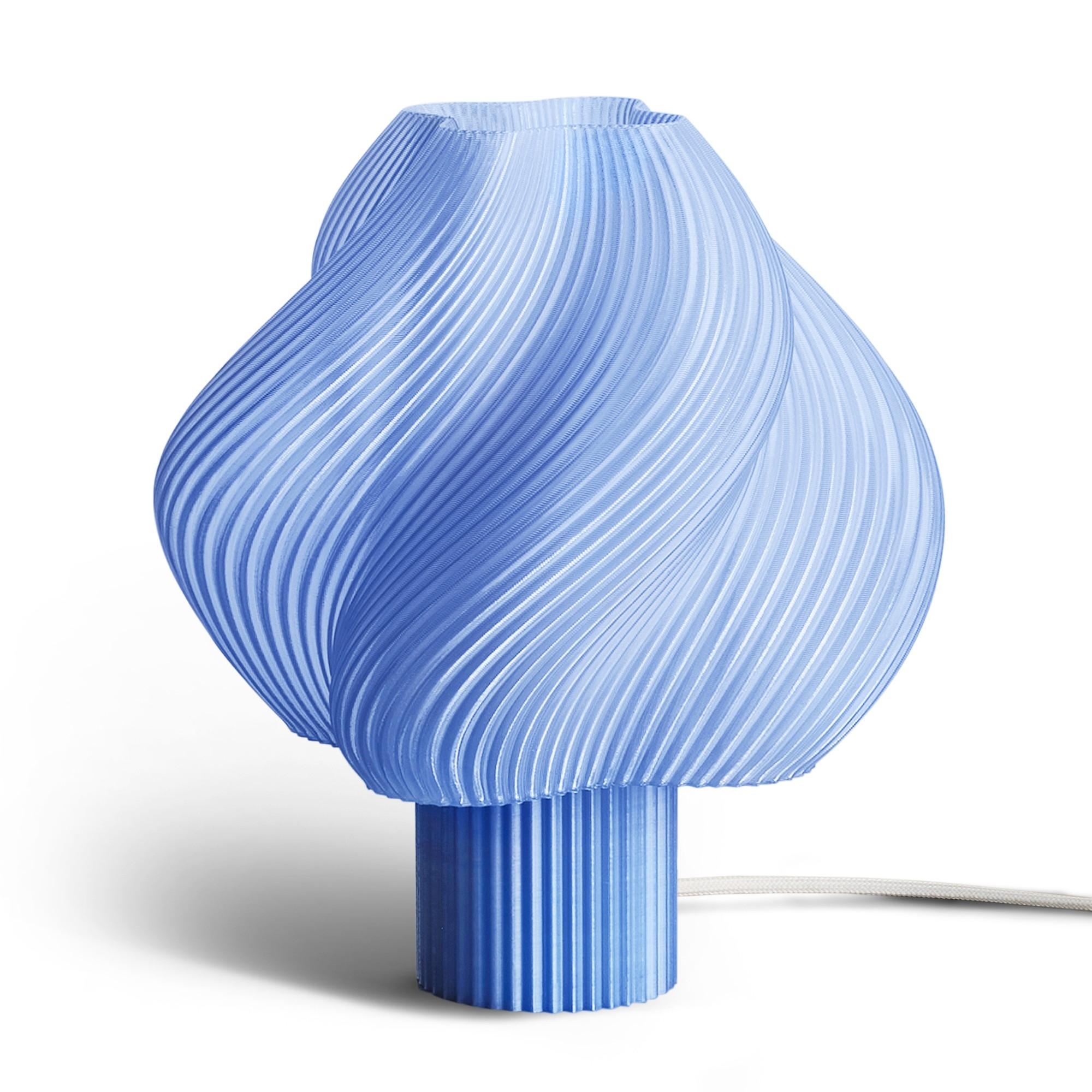 Crème Atelier Soft Serve Grande Bordlampe Blueberry Sorbet