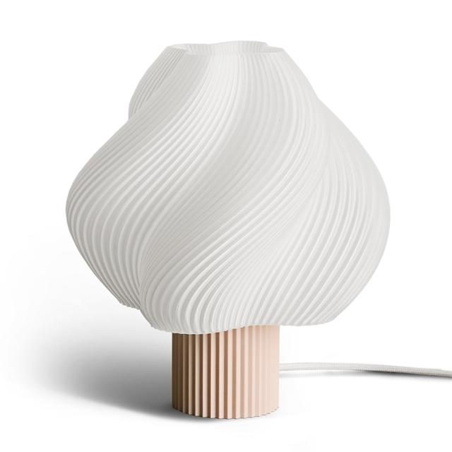 Crème Atelier Soft Serve Grande Bordslampa Vild Jordgubb