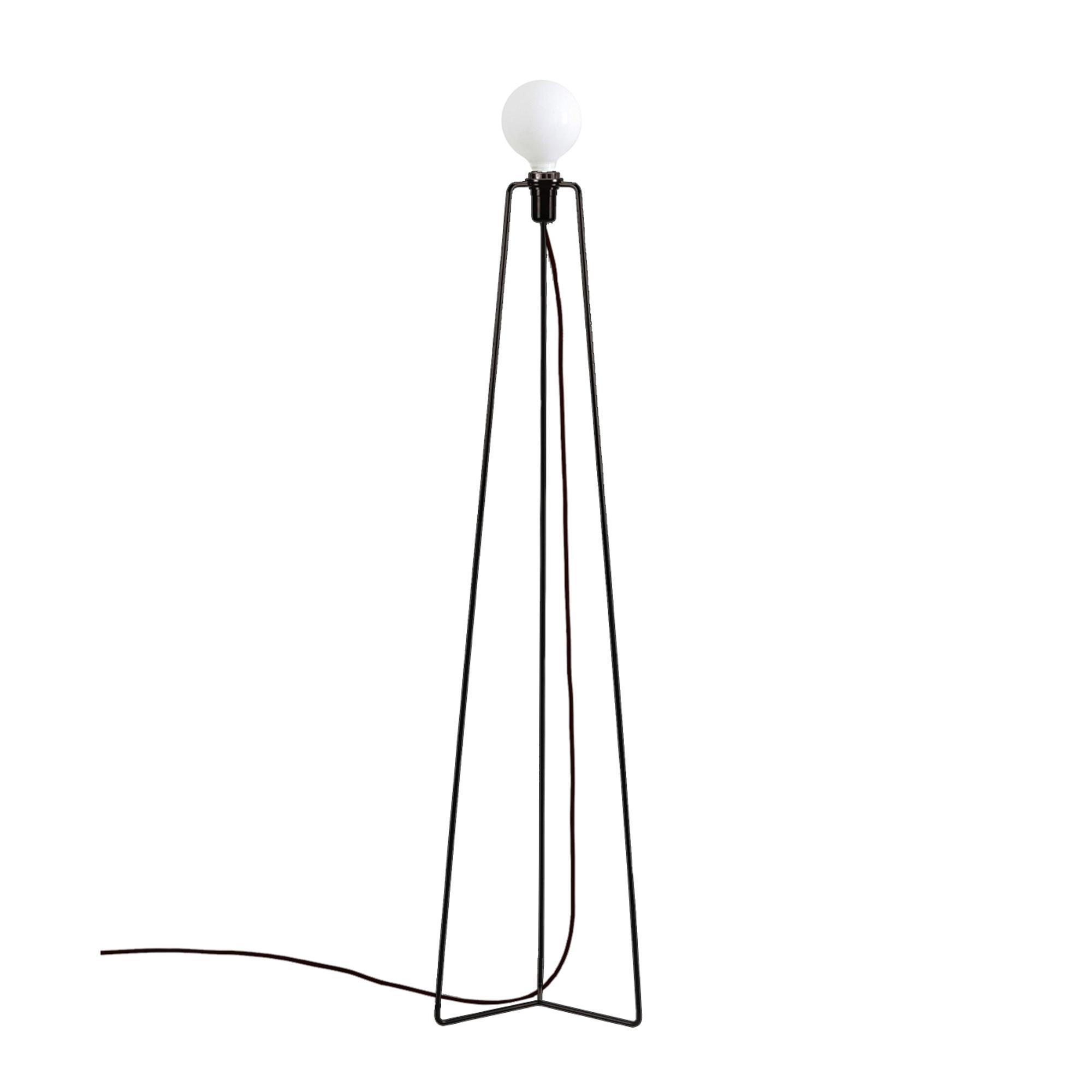 Grupa Products Model 3 Golvlampa Svart/ Svart