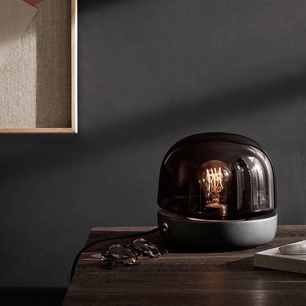 MENU Stone Bordlampe location