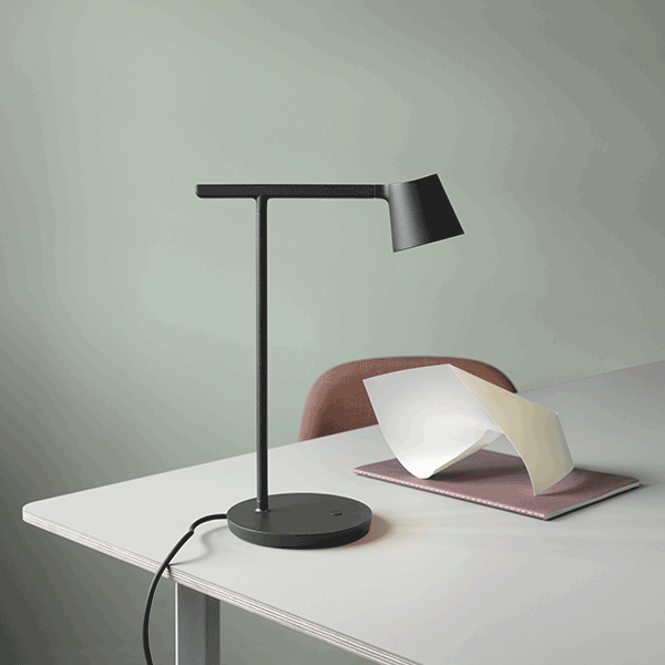 Muuto Tip Bordlampe Sort