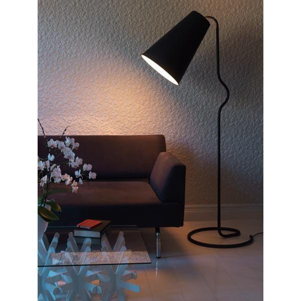 Northern Lighting Bender Gulvlampe Sort Stemningsbillede
