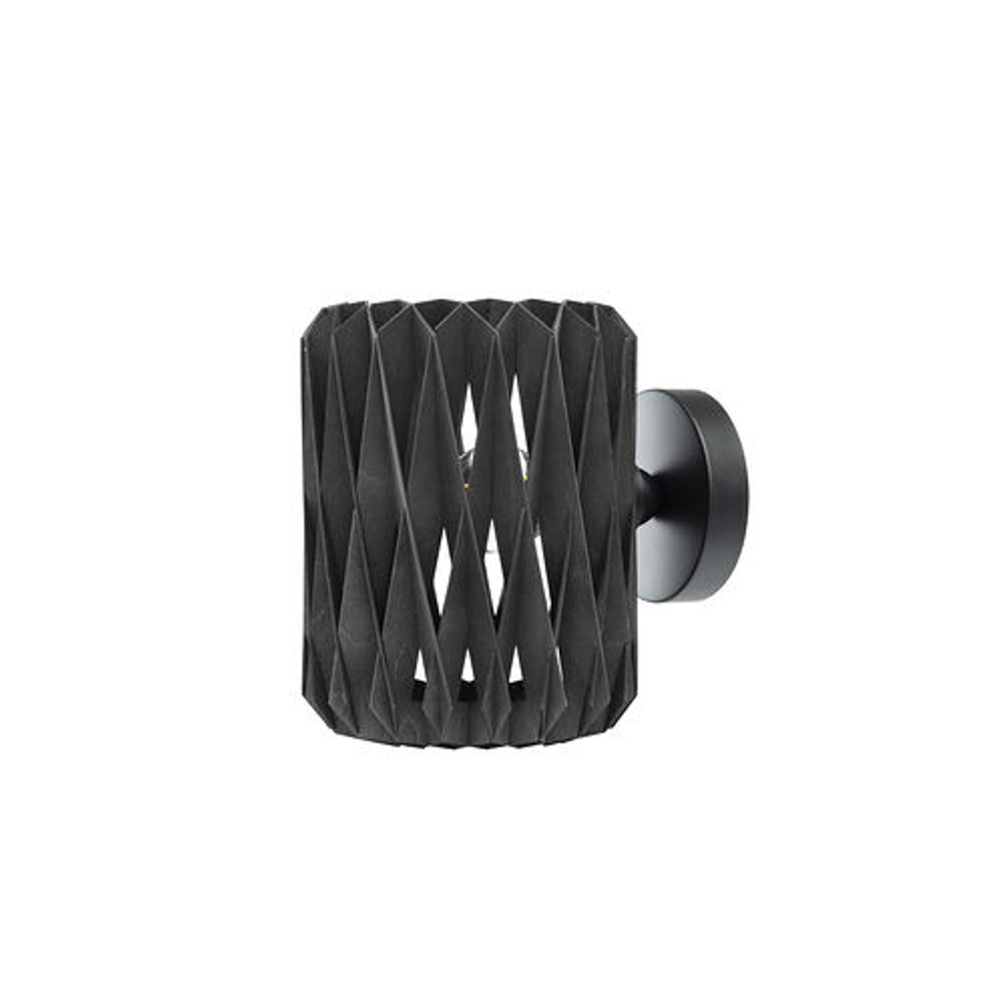 Pilke Signature 18 Wall Lamp Black