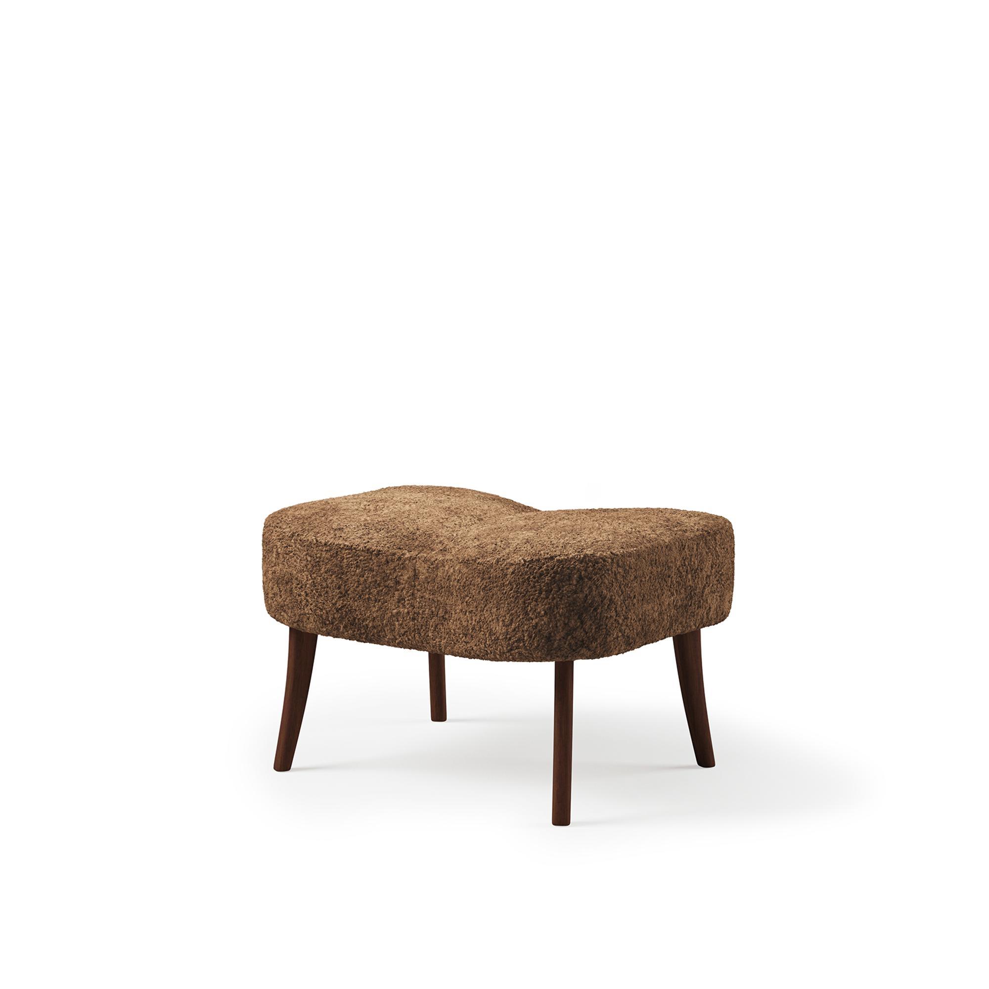 Warm Nordic Pragh Pouf Sheepskin Drake/Oiled Walnut