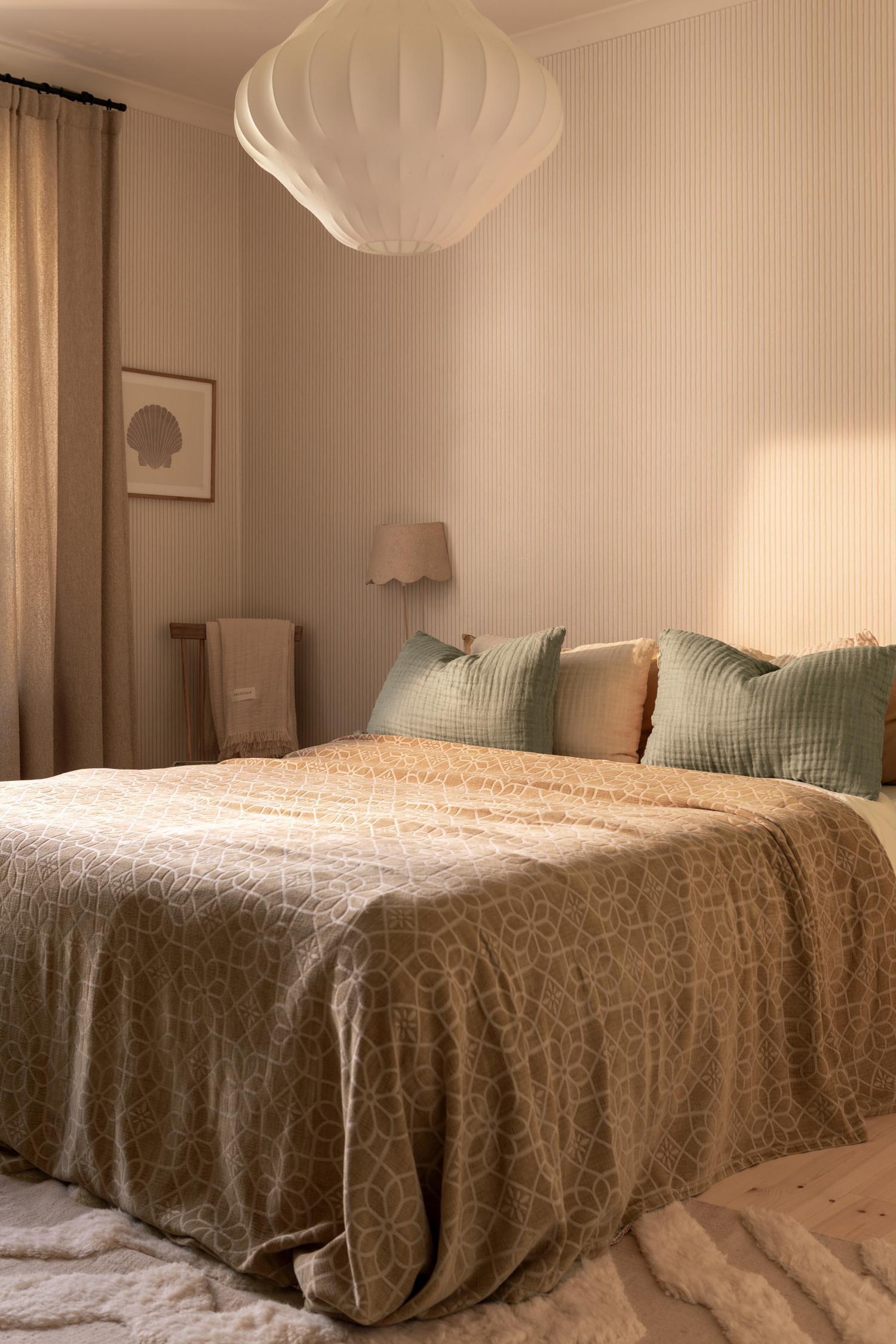 Decotique Juliette Sengetæppe 260x260 Guld