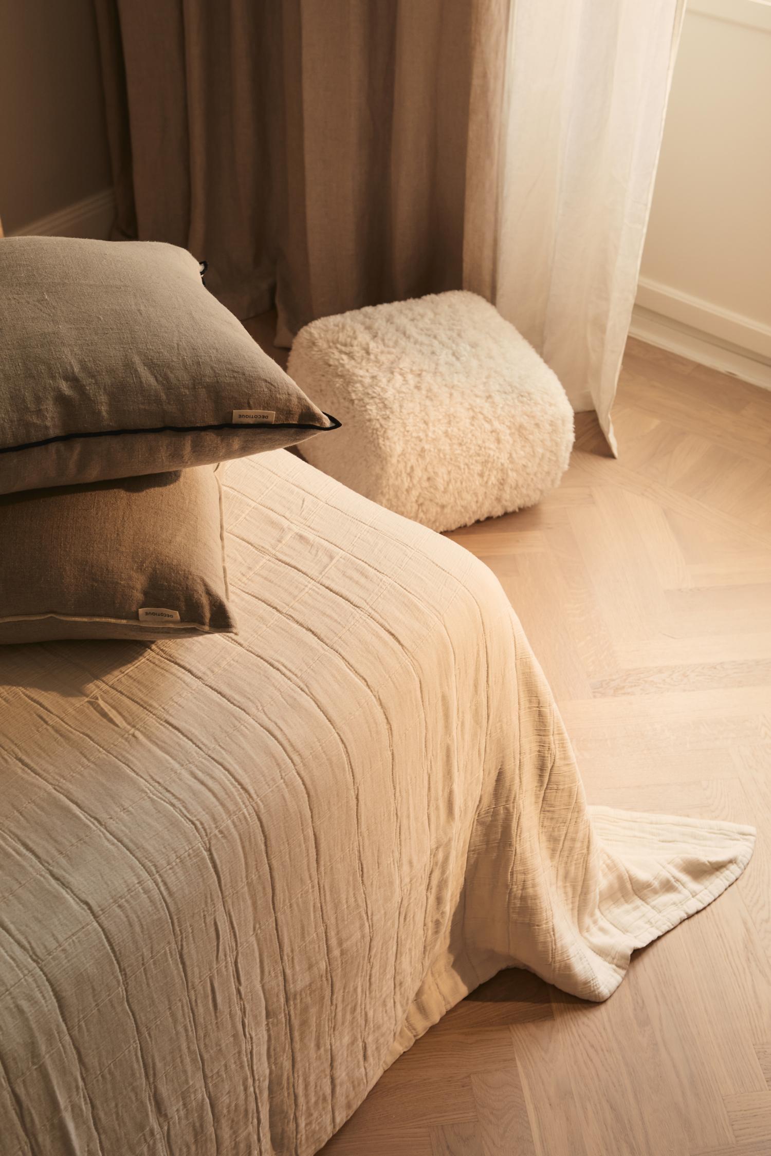 Decotique Le Petite Puf Arctic White