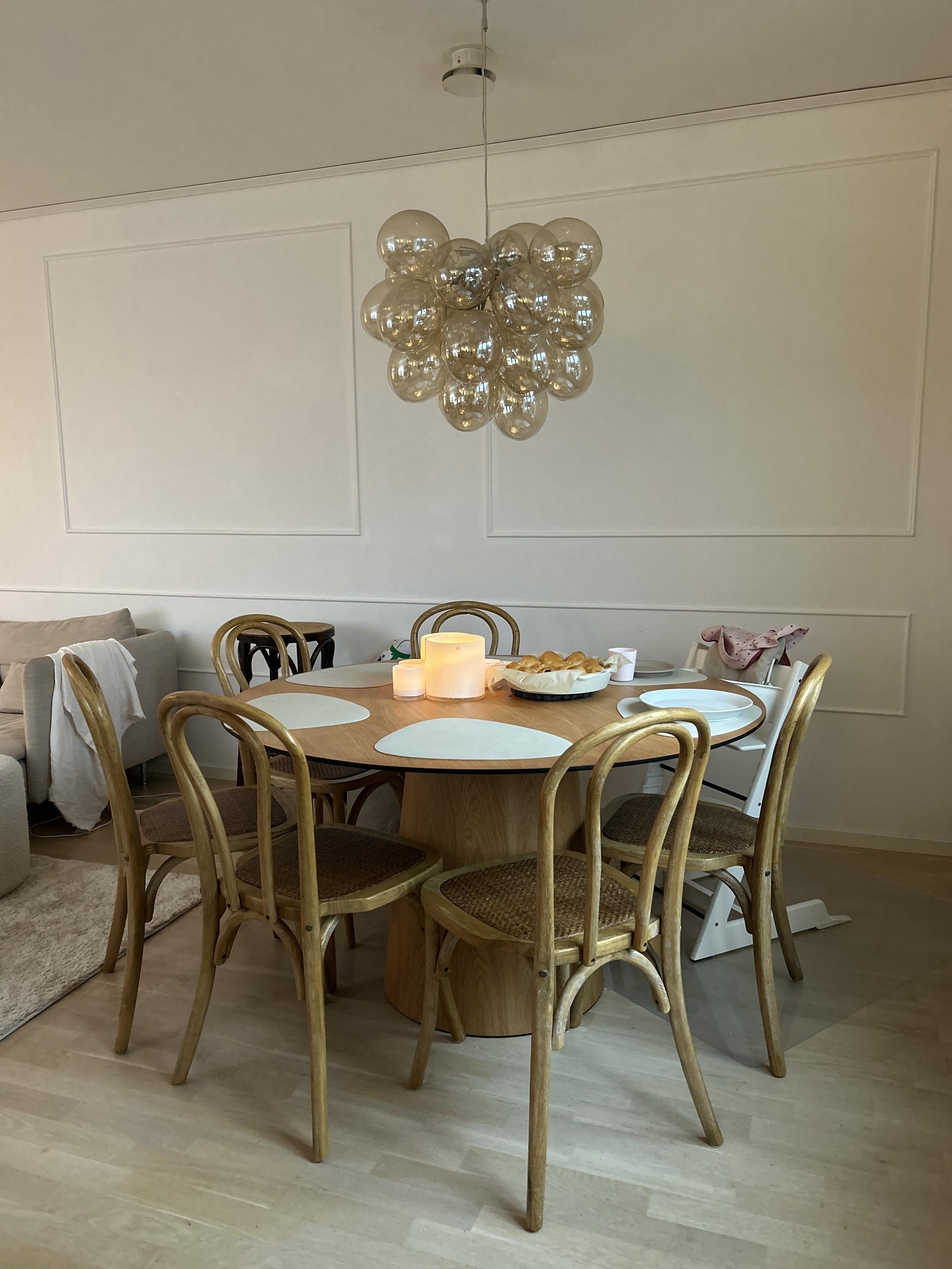 Decotique Social Spisebord 130 Natural/Eg
