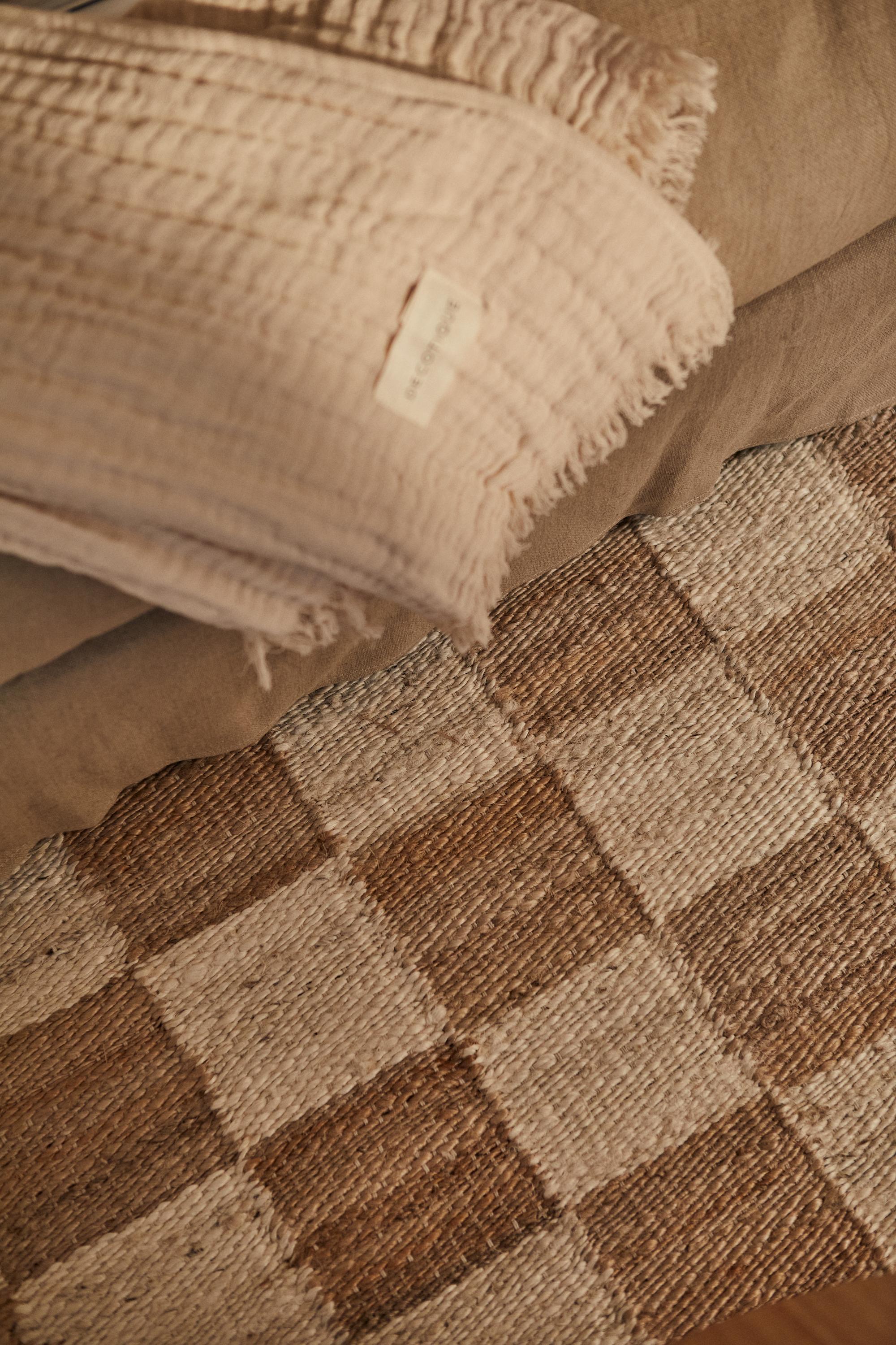 Decotique Chess Gulvtæppe 180x270 Off-white/Natural Jute