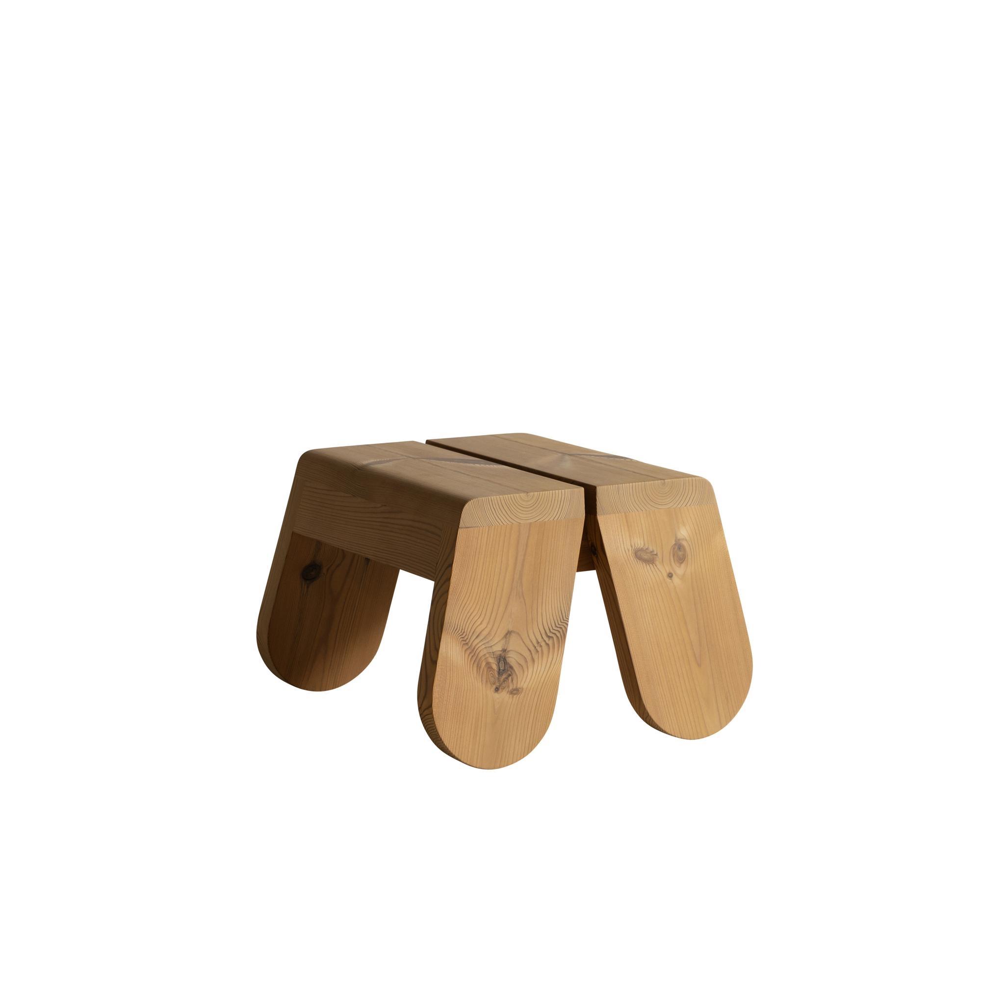 Vaarnii 015 Peace Outdoor Stool Pine