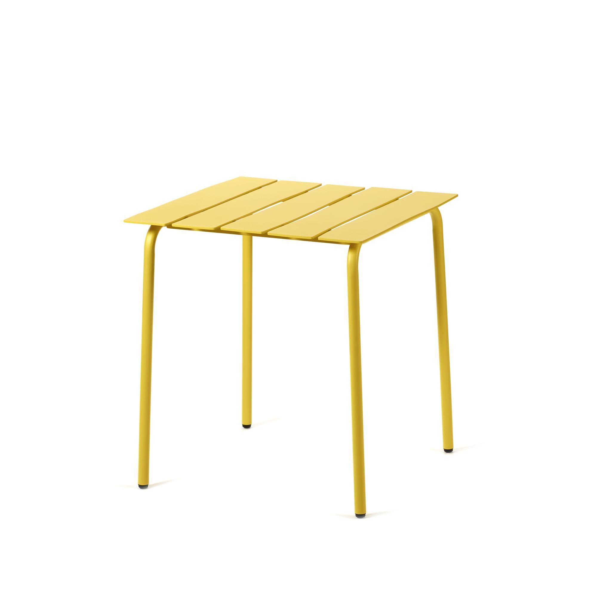 Mesa de Comedor de Exterior Valerie Objects Aligned 70x70 Amarillo