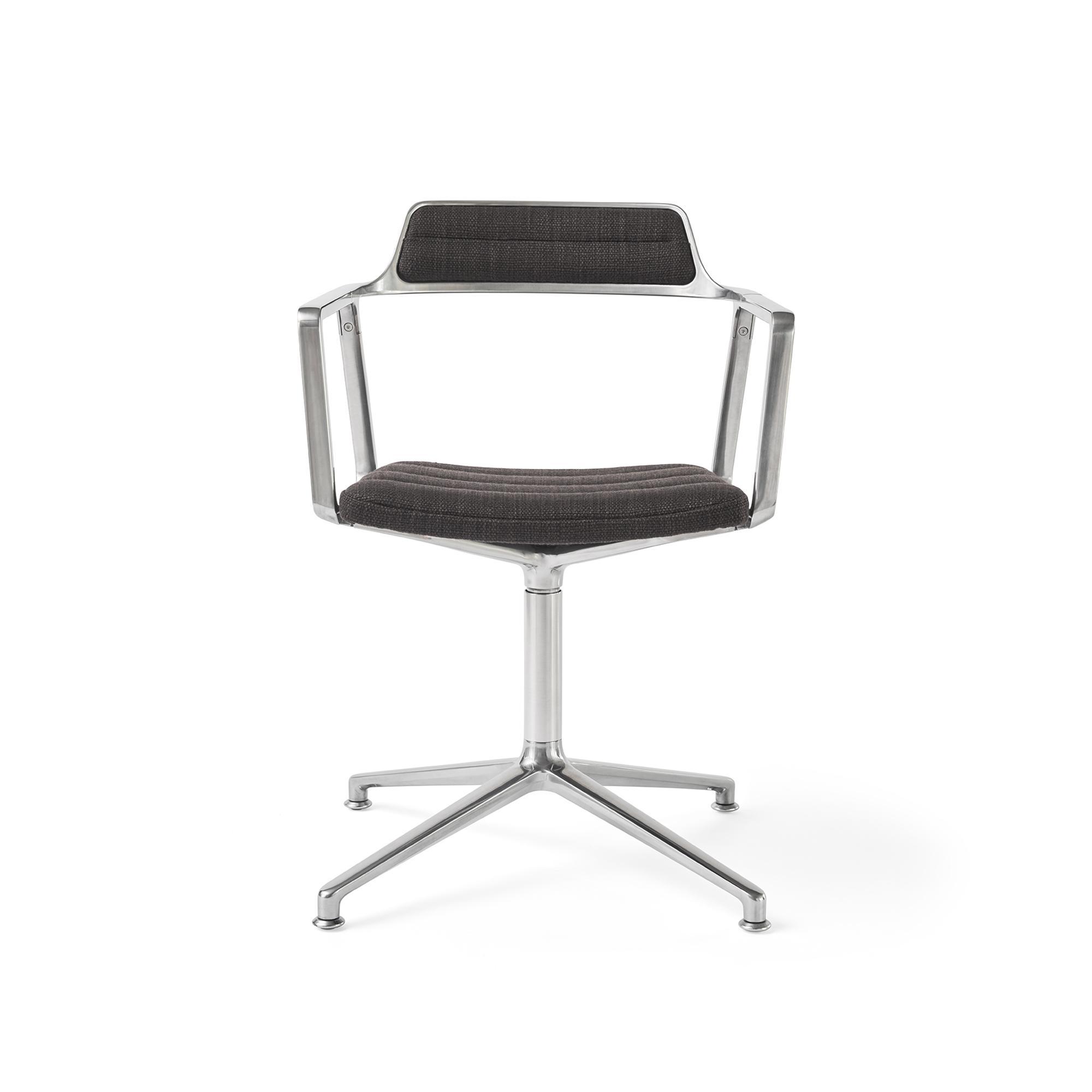 Fauteuil pivotant Vipp 452 Édition Spéciale avec patins de sol, coloris Tide/Marron foncé 